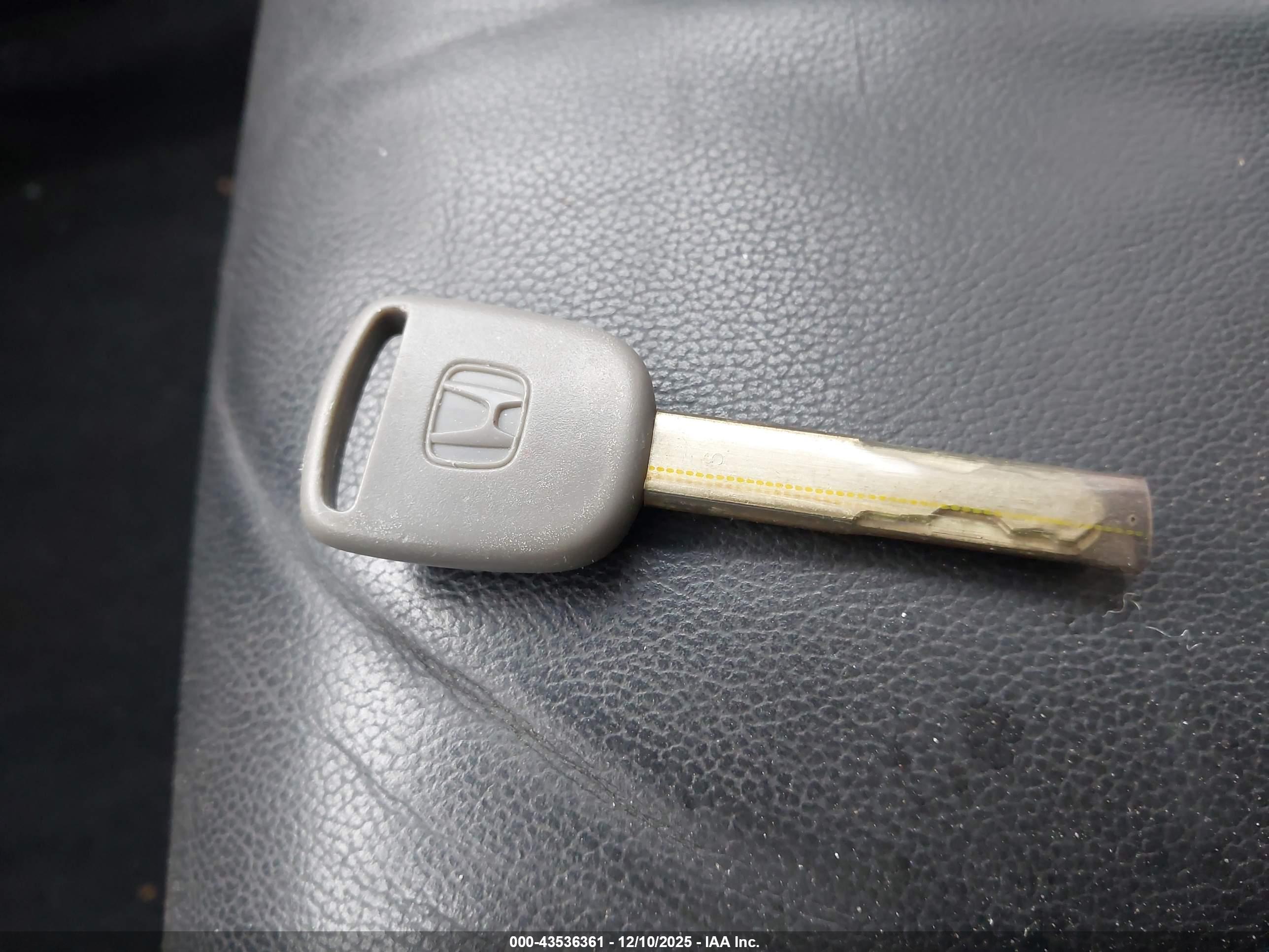 HONDA ACCORD image 11