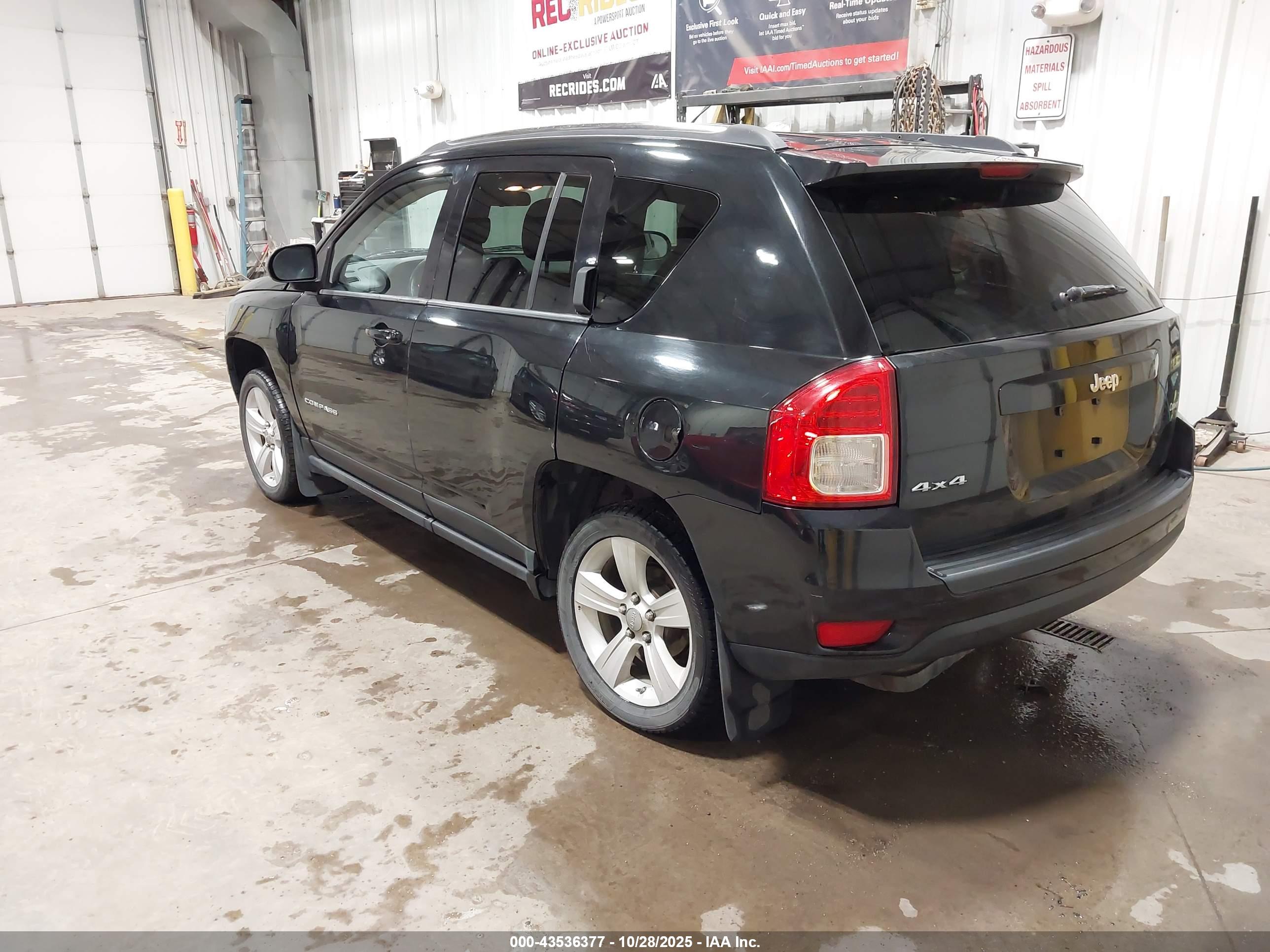 JEEP COMPASS image 3