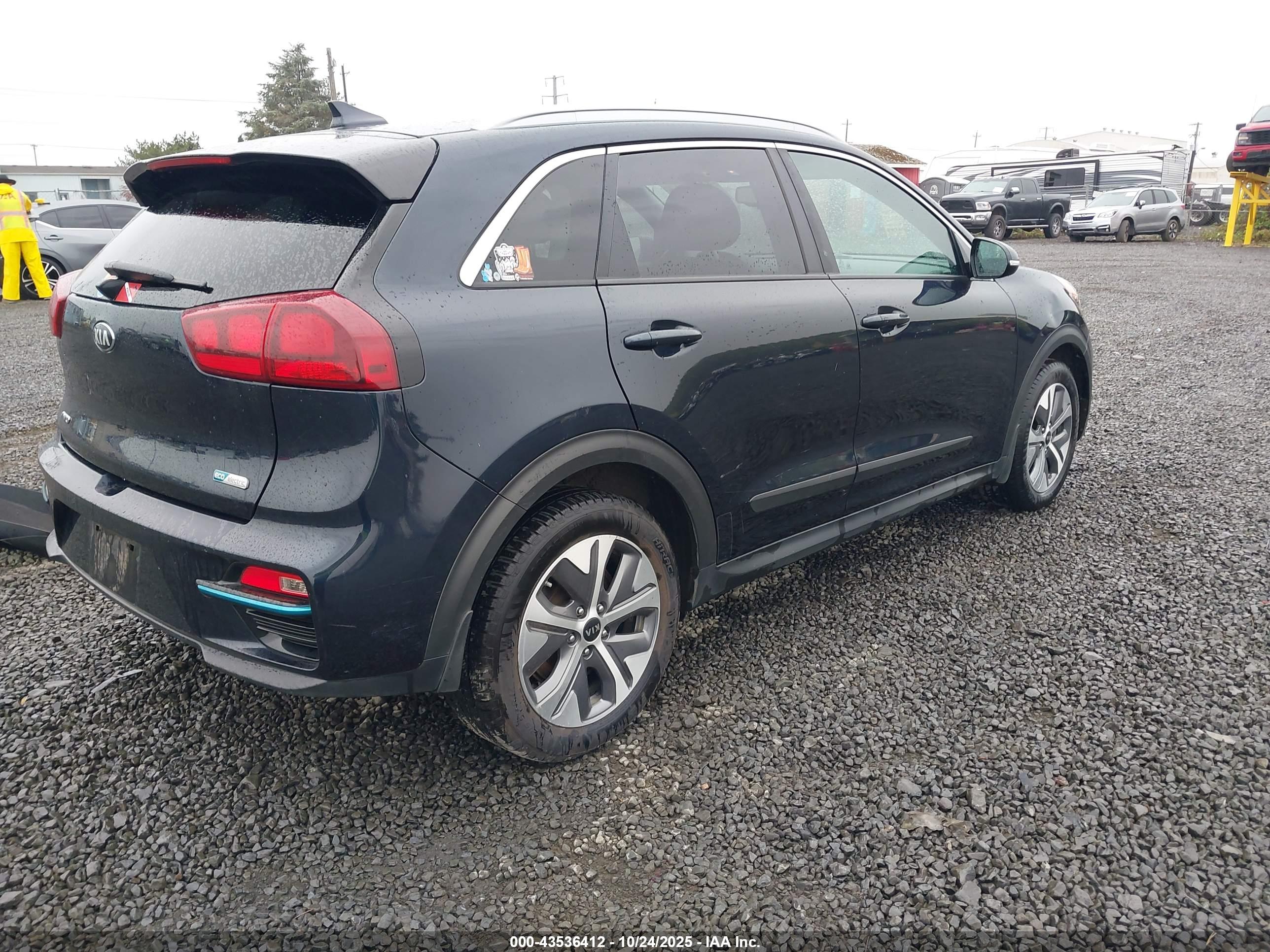 KIA NIRO image 4