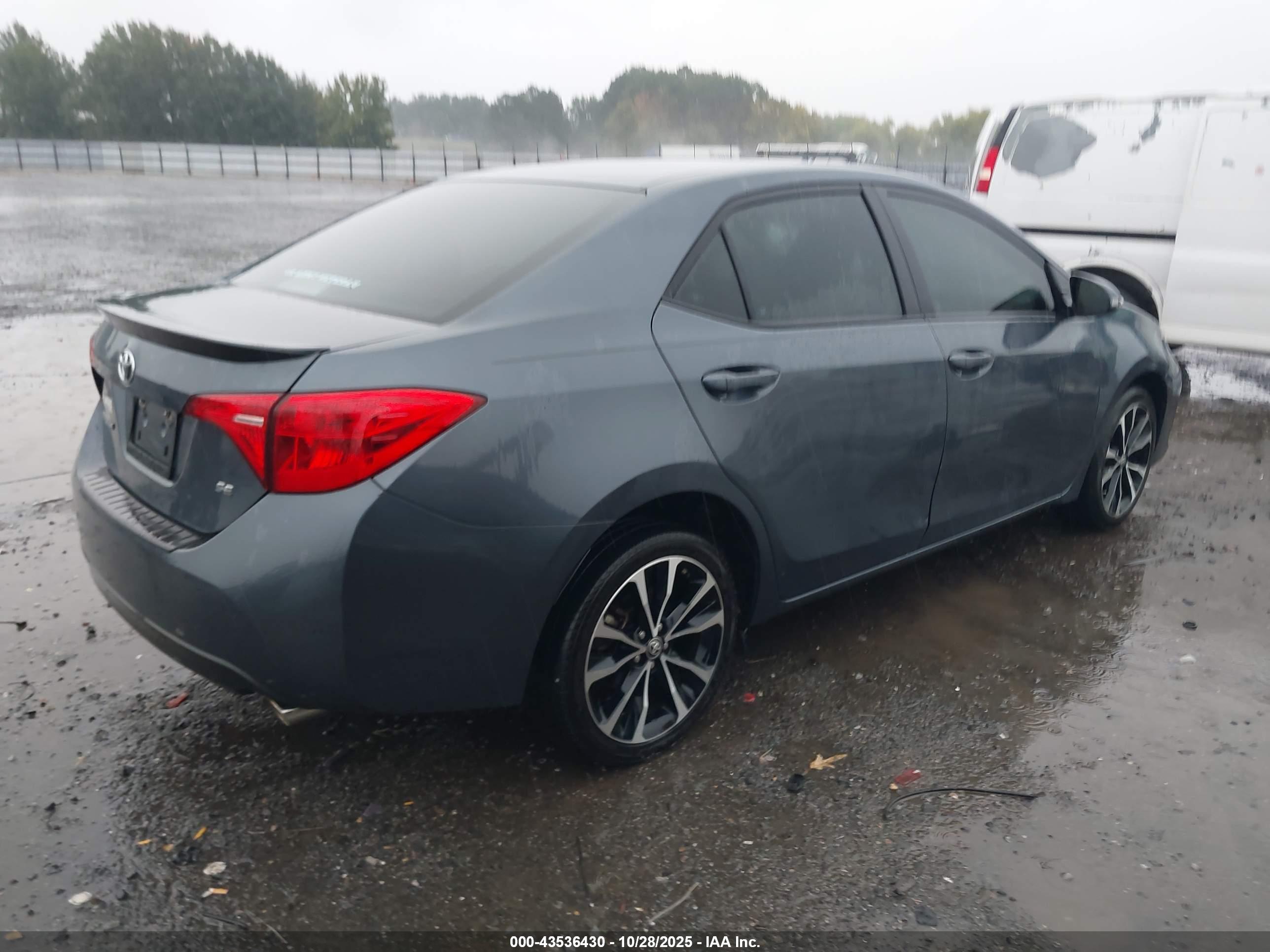 TOYOTA COROLLA image 4