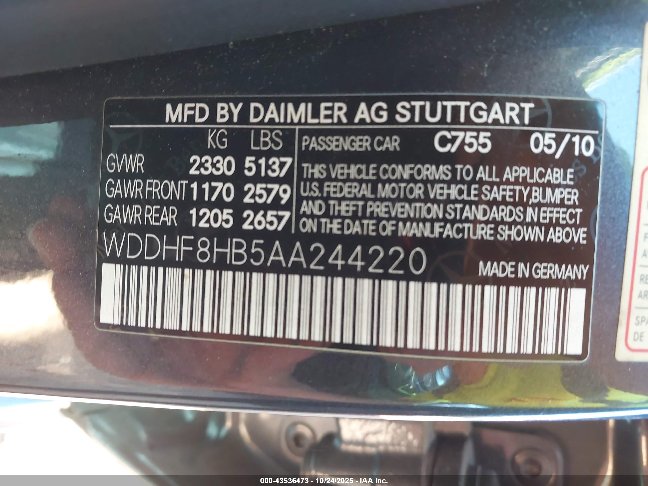 MERCEDES-BENZ E image 9
