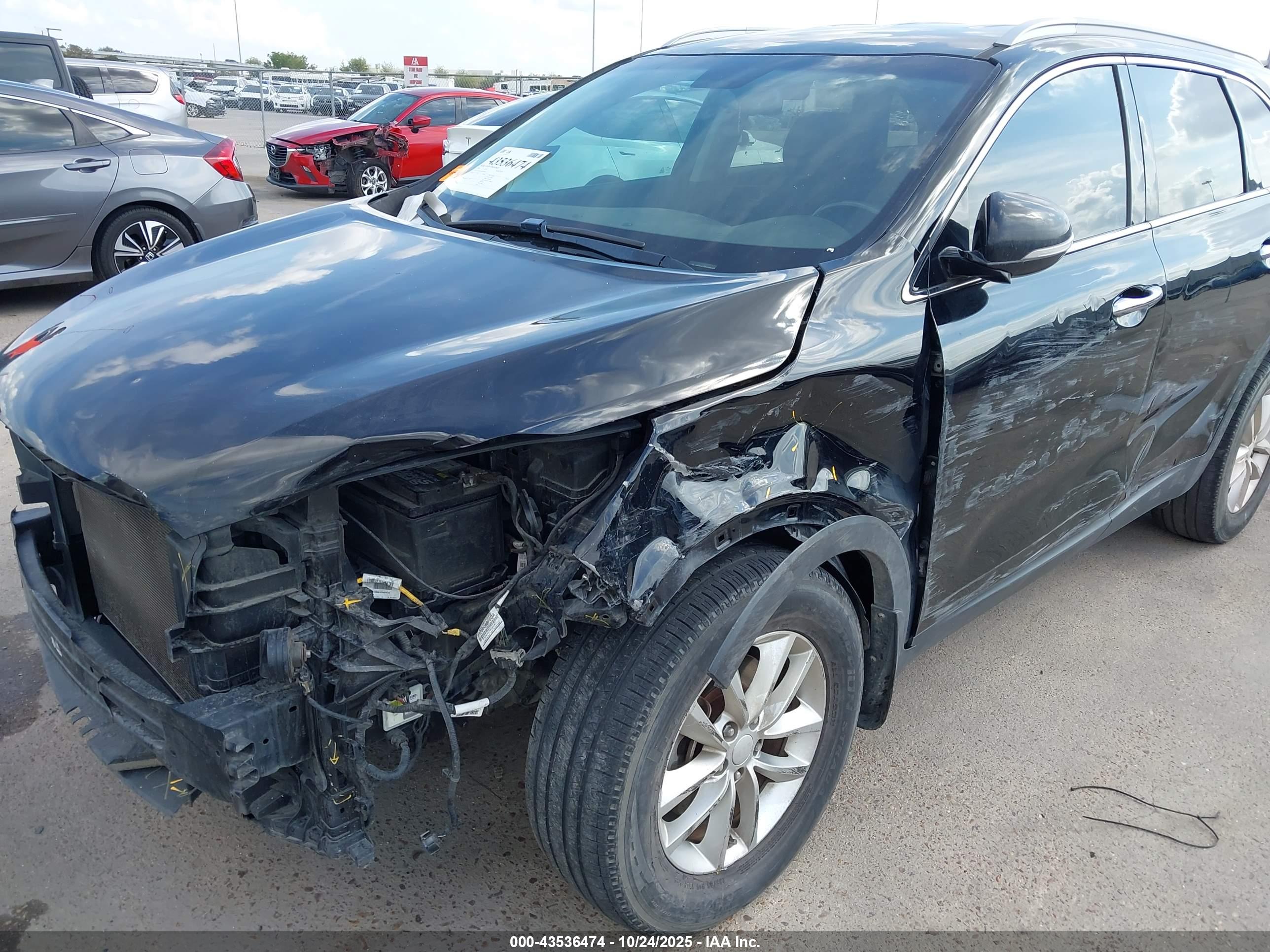 KIA SORENTO image 6