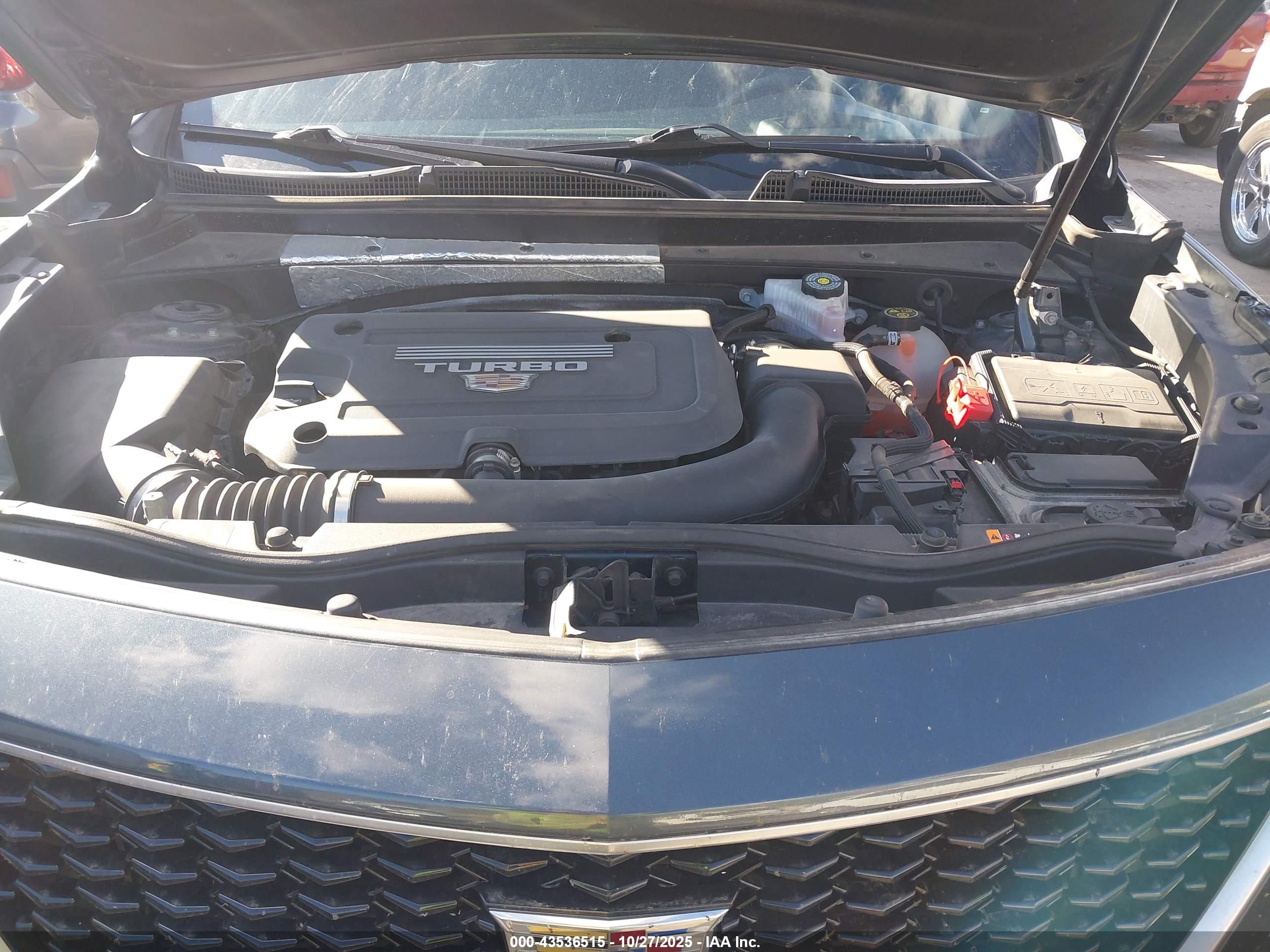 CADILLAC XT4 image 10