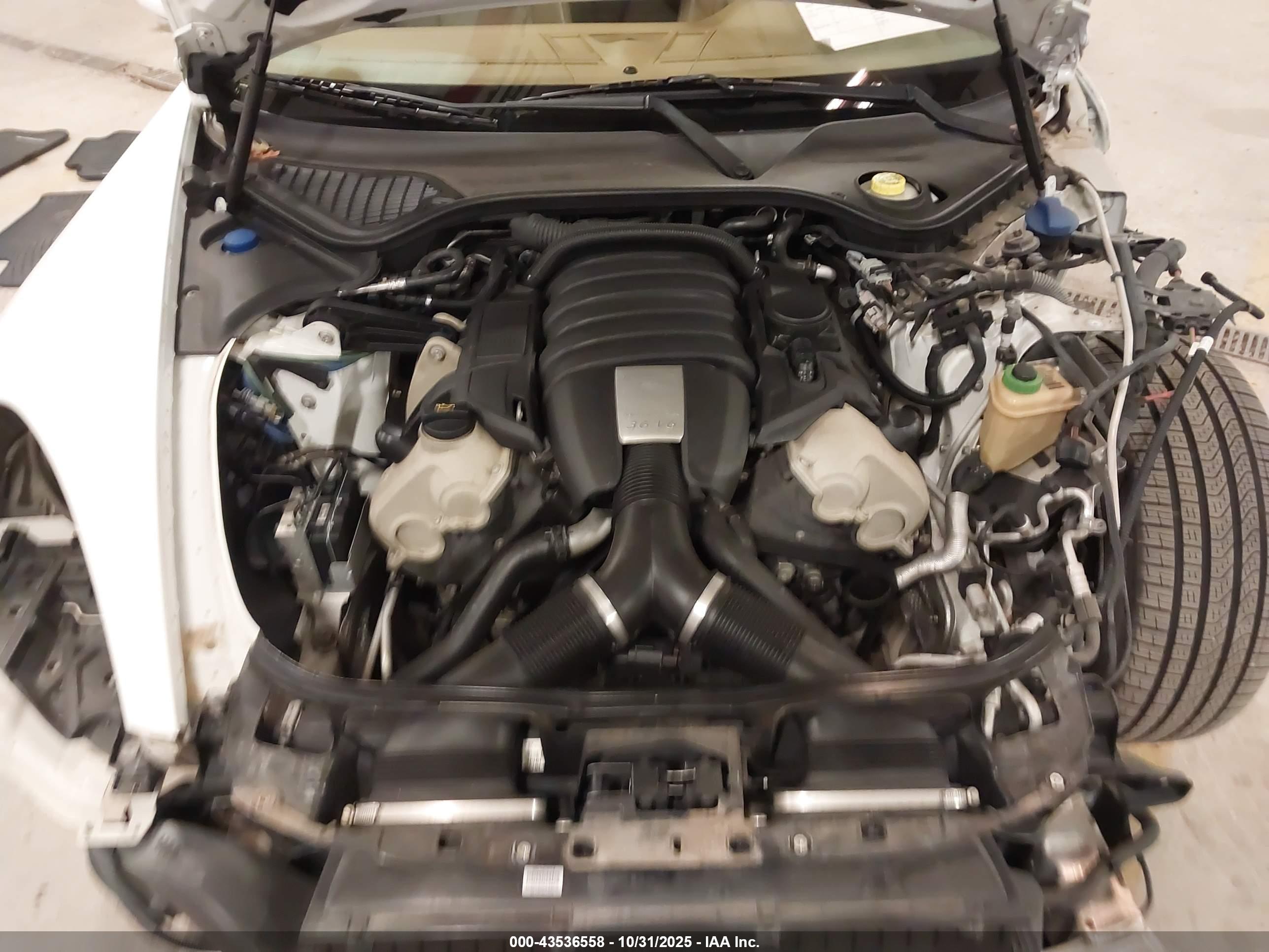 PORSCHE PANAMERA image 10