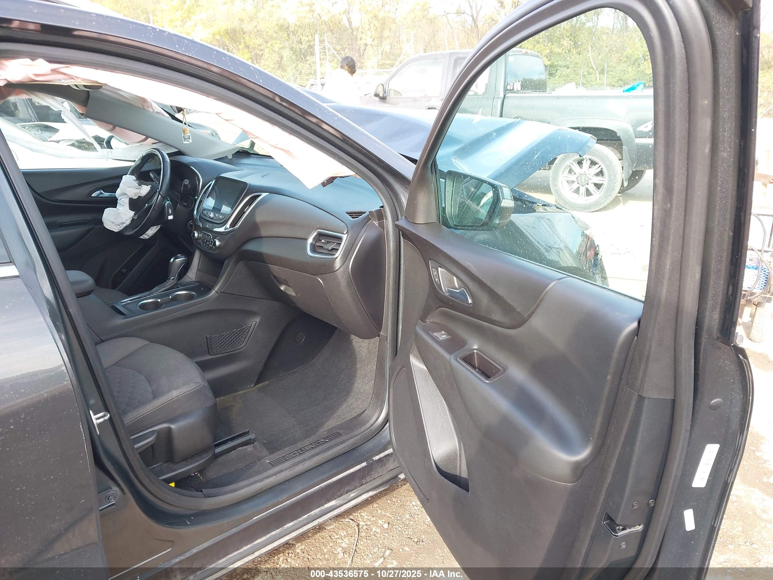 CHEVROLET EQUINOX image 5