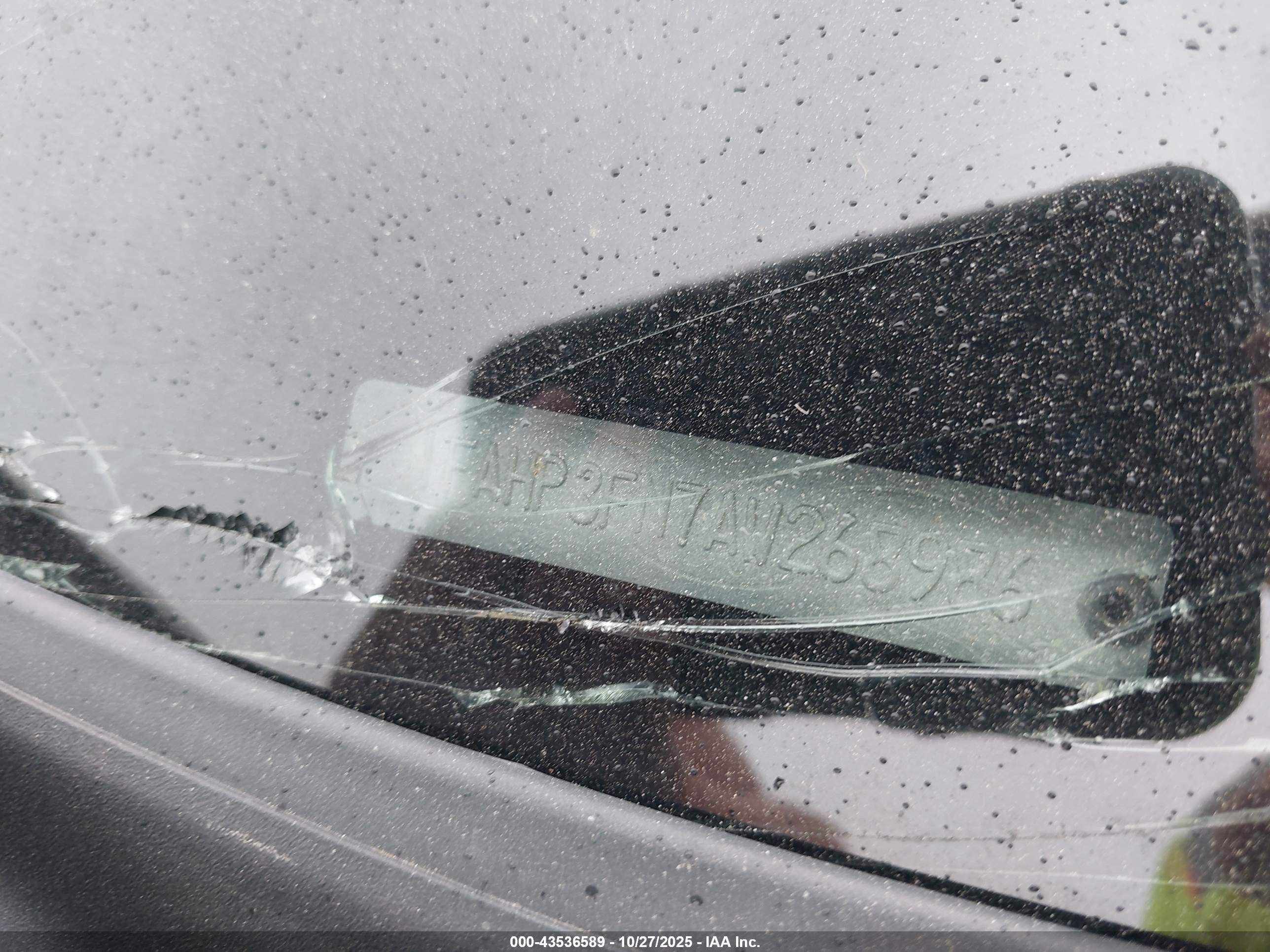 FORD FOCUS image 9