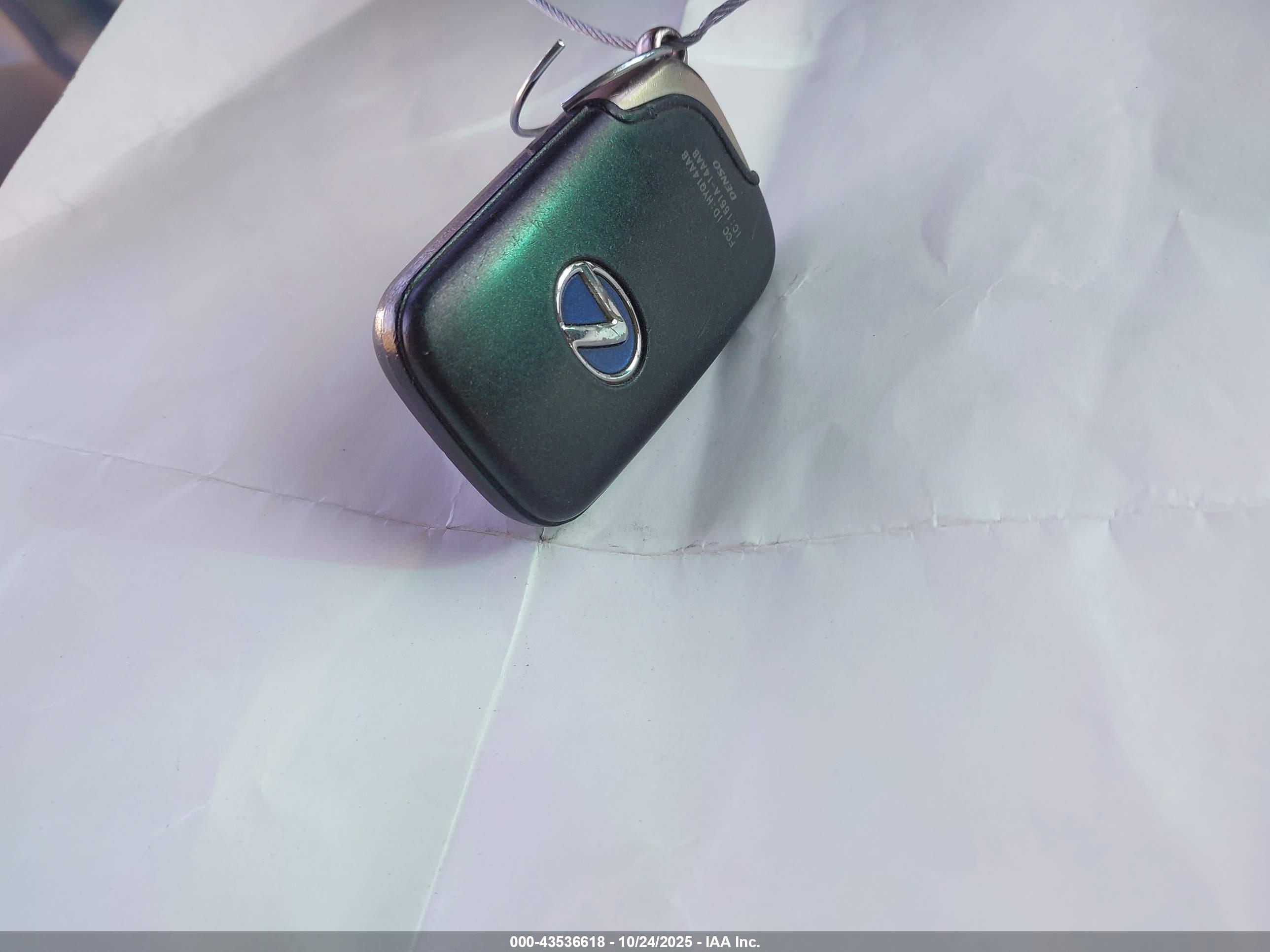 LEXUS GS image 11