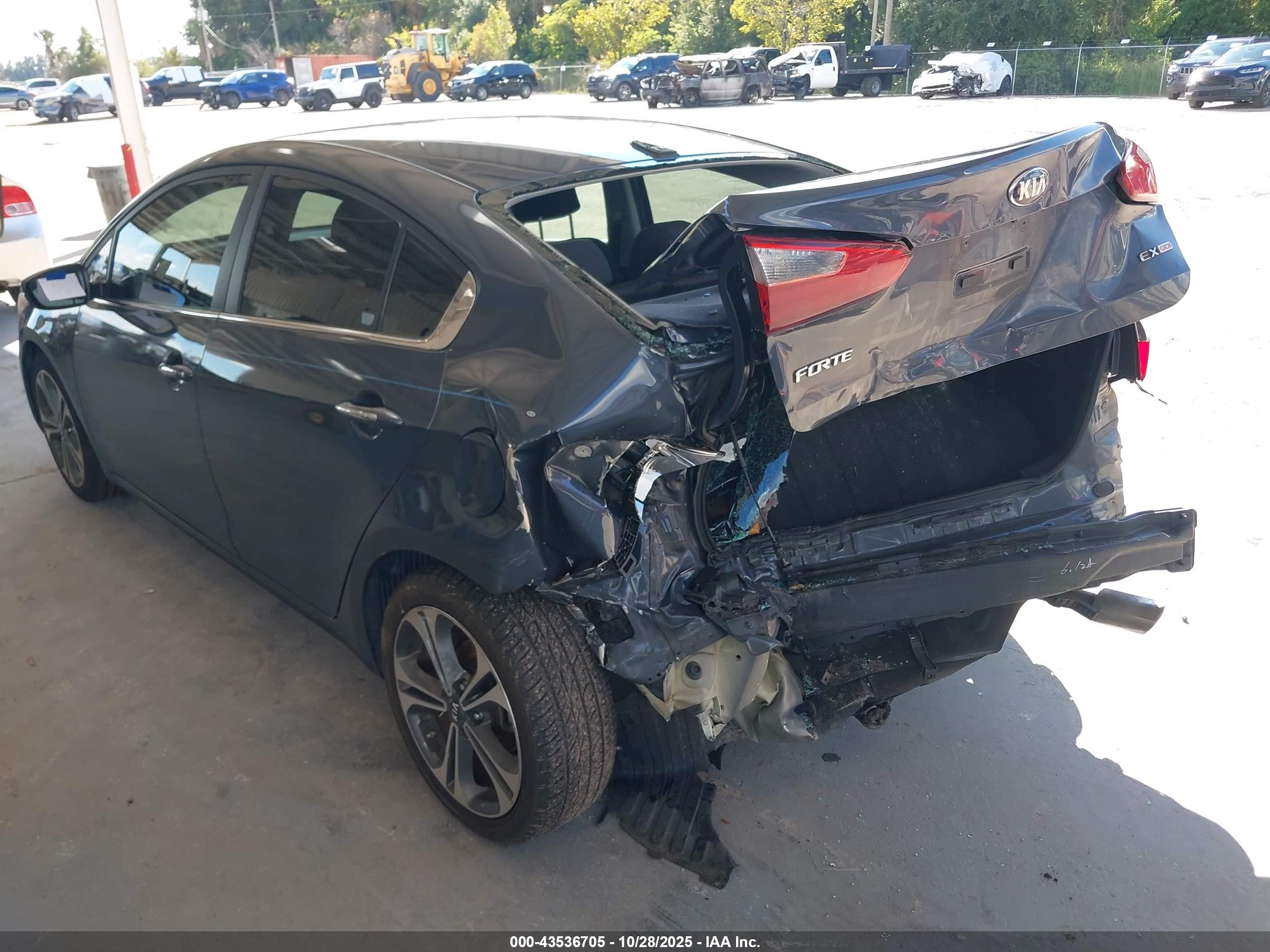 KIA FORTE image 3