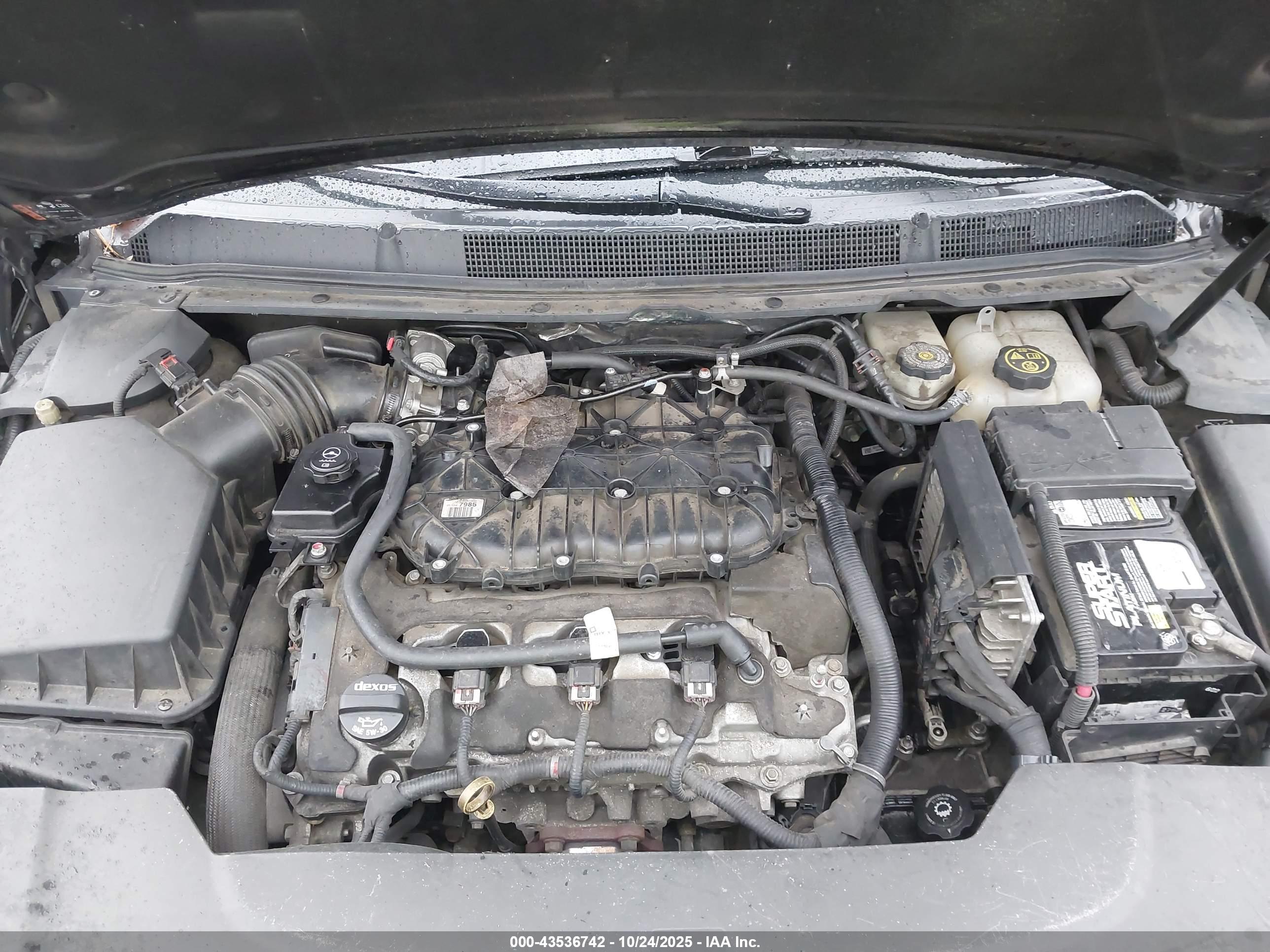 CADILLAC XTS image 10