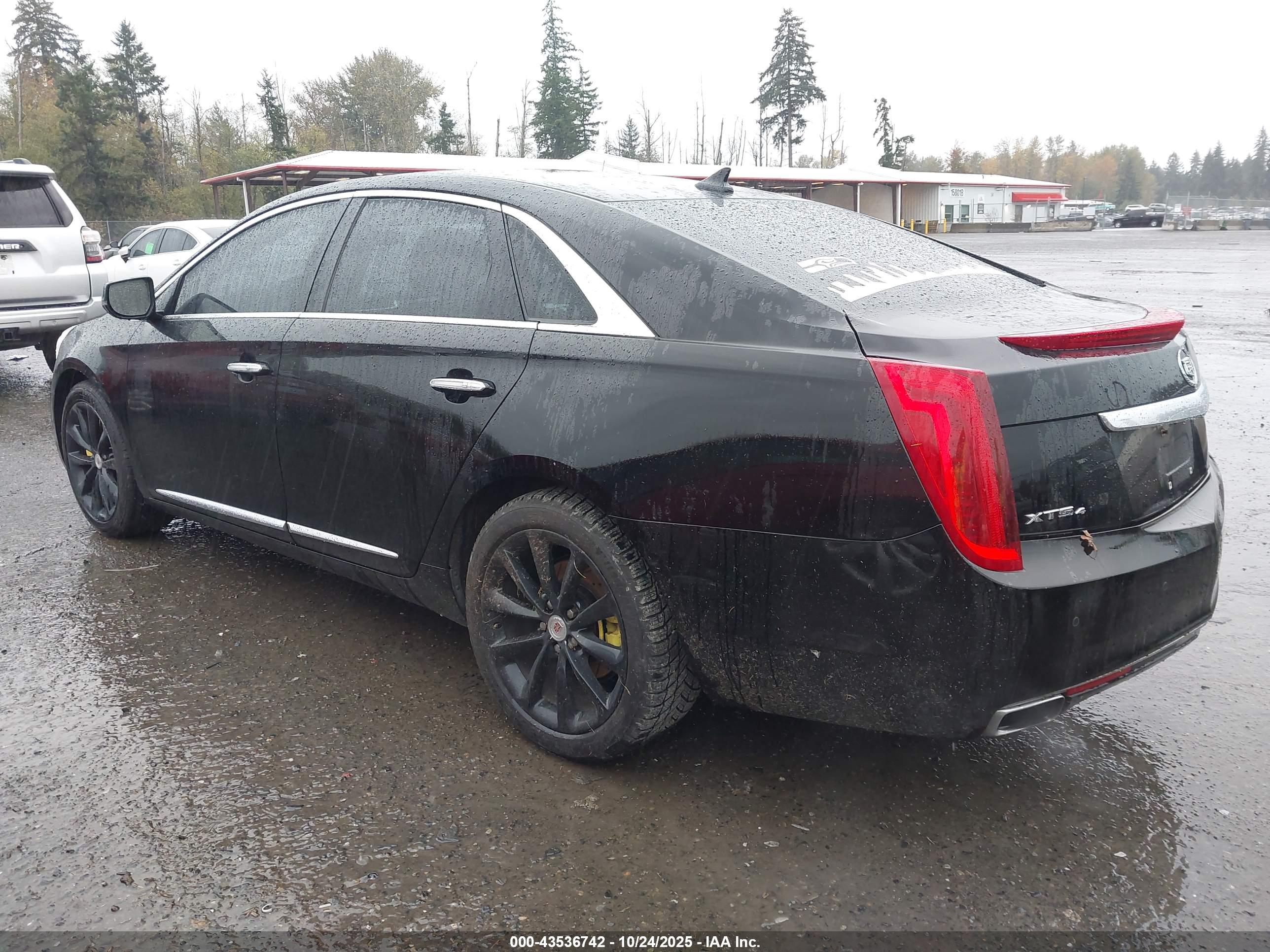 CADILLAC XTS image 3