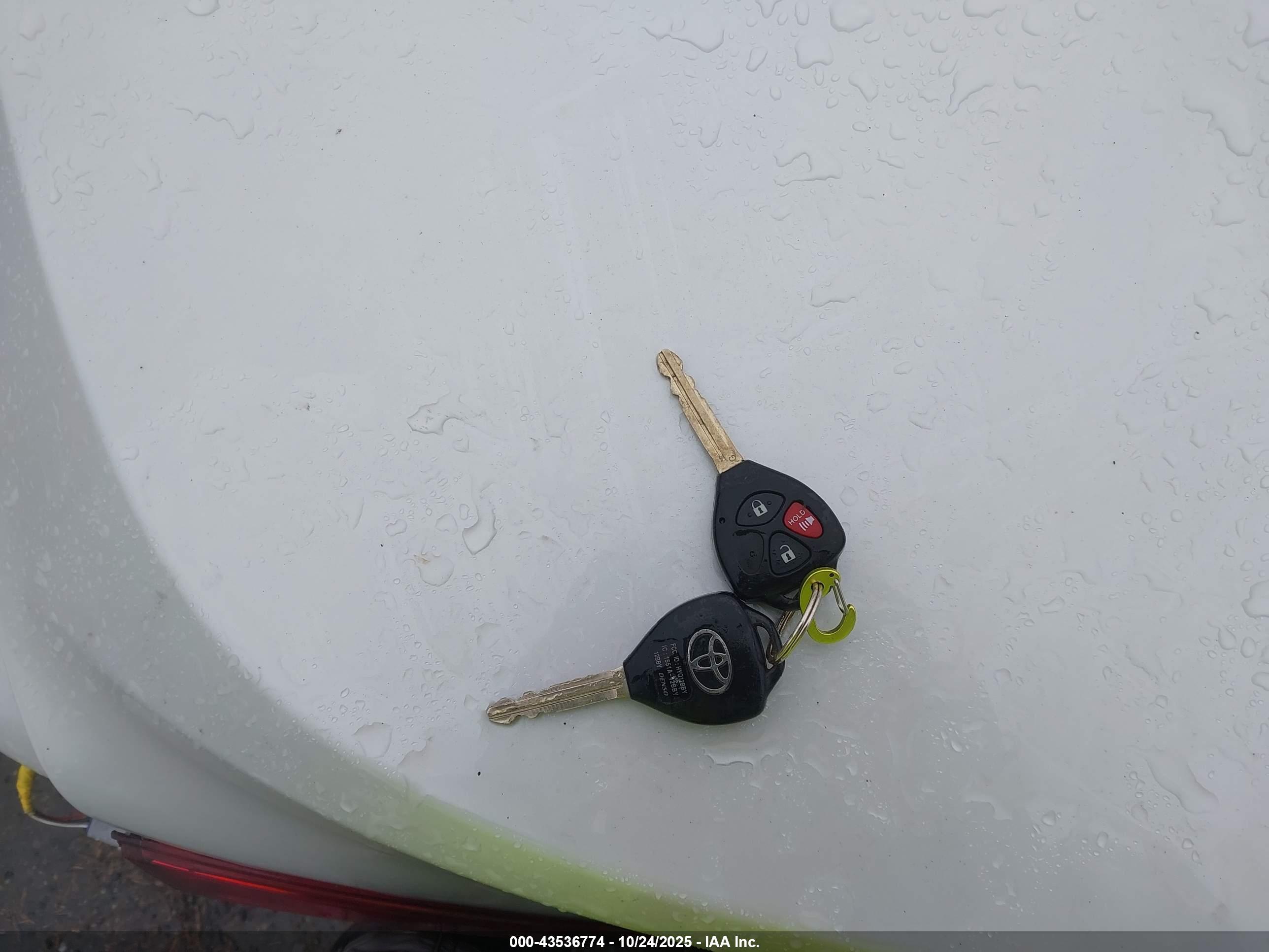 TOYOTA 4RUNNER image 11