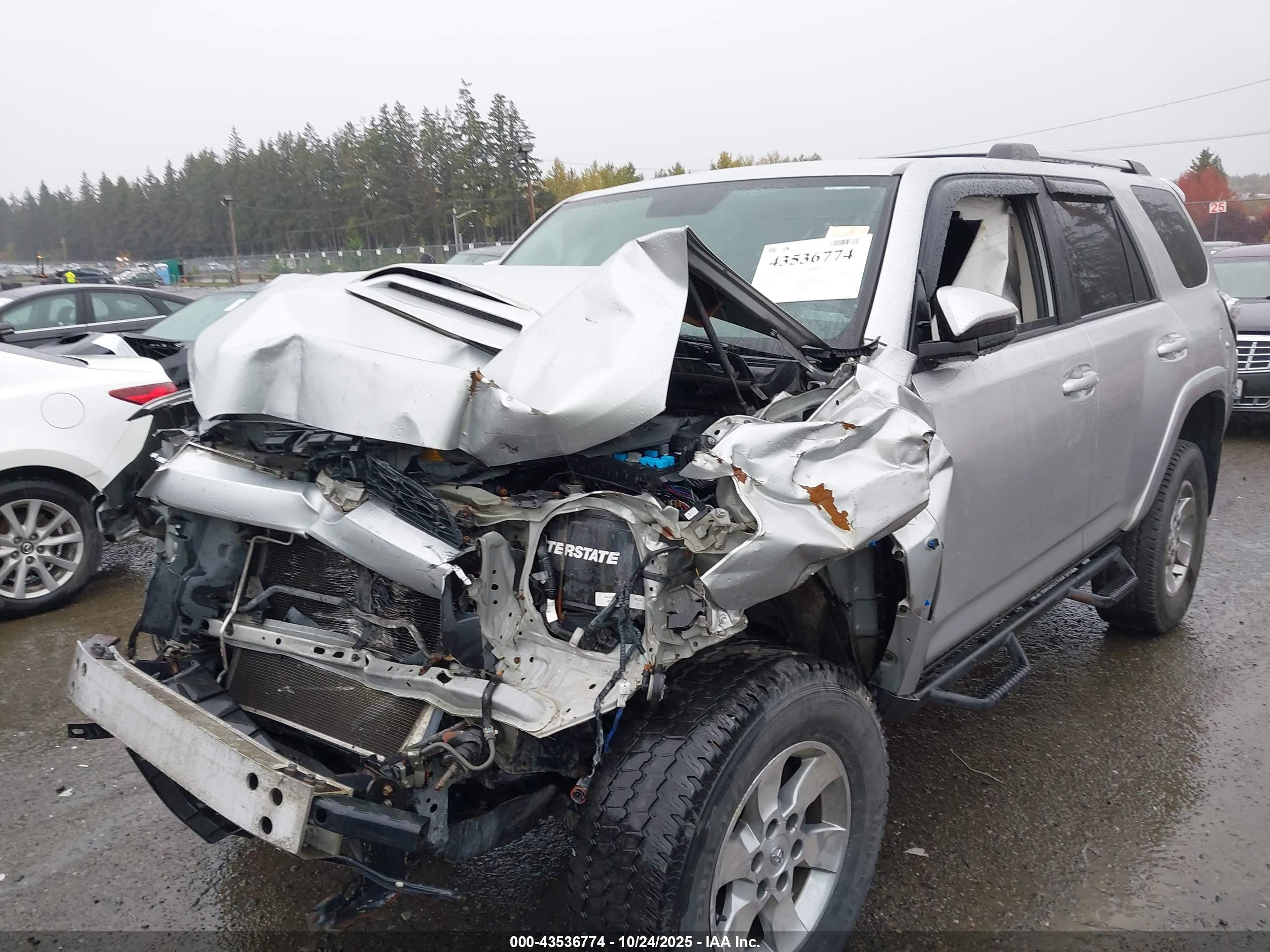 TOYOTA 4RUNNER image 2
