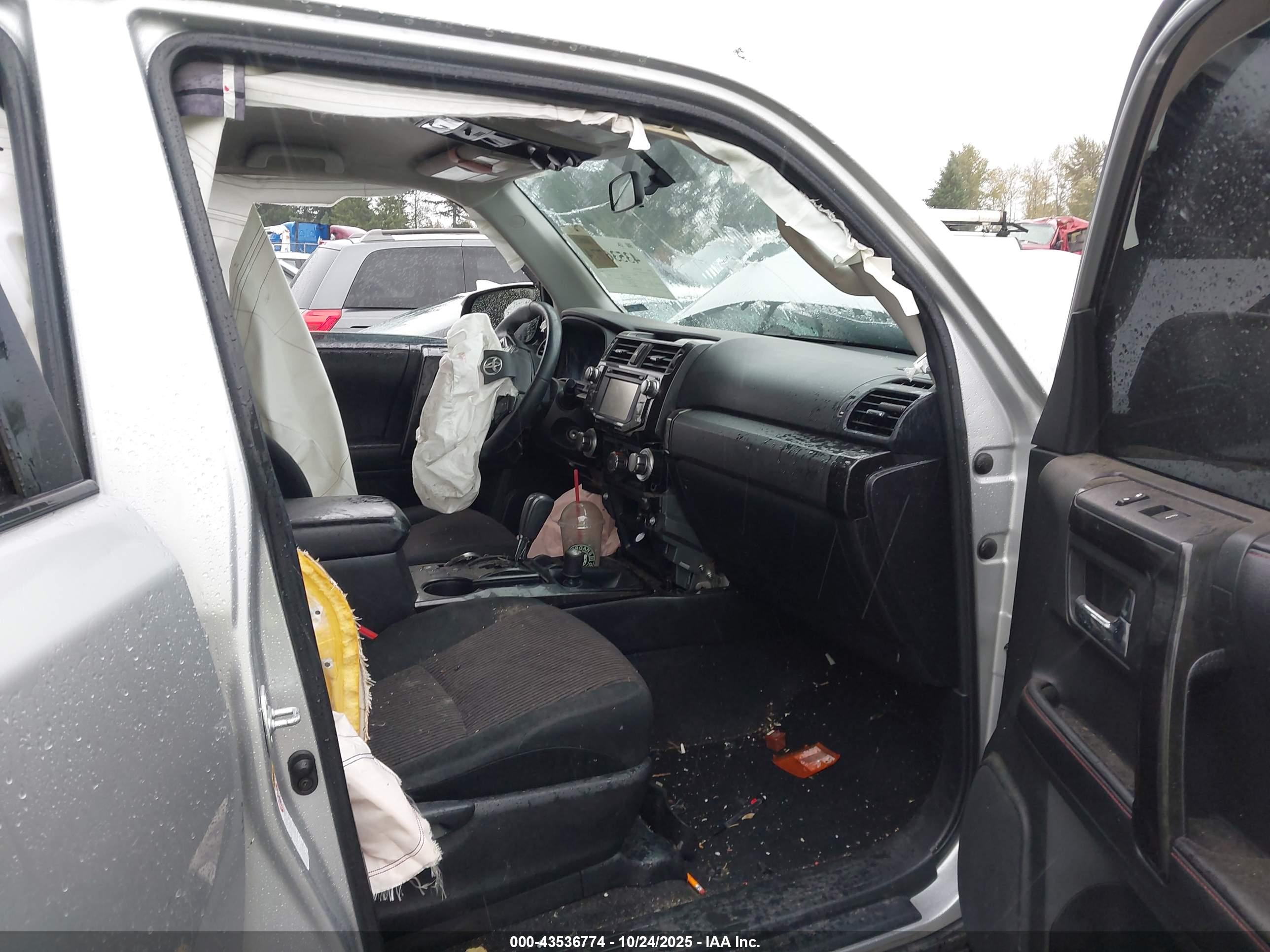 TOYOTA 4RUNNER image 5