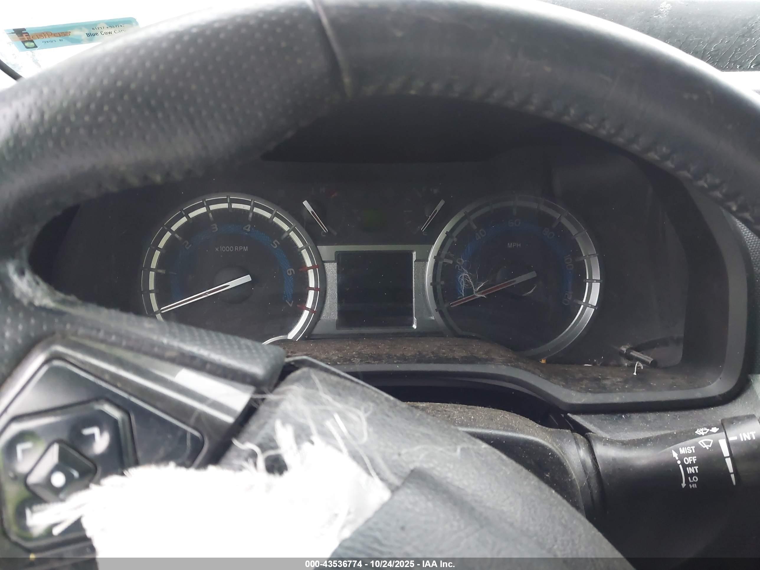 TOYOTA 4RUNNER image 7