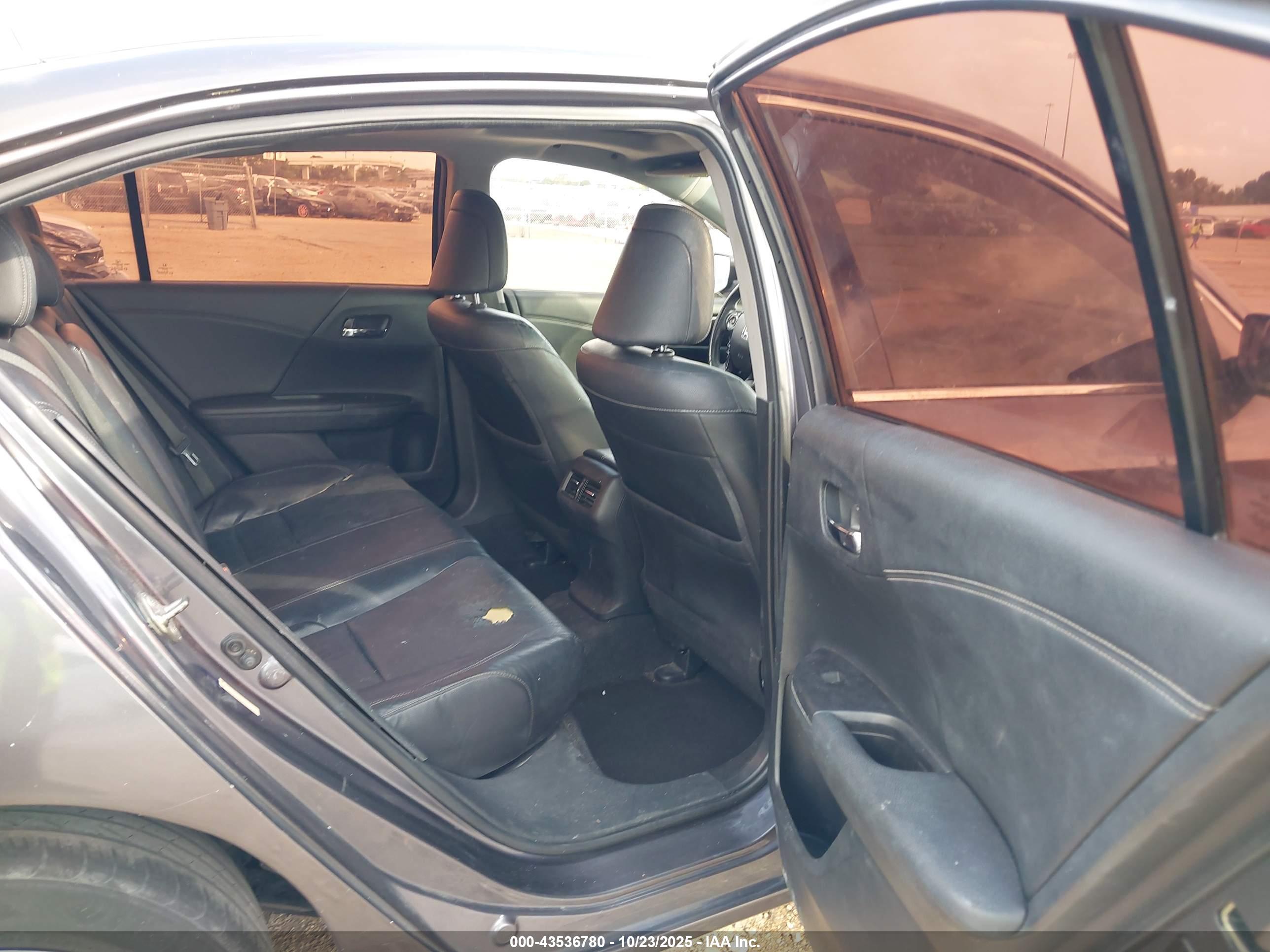 HONDA ACCORD image 8