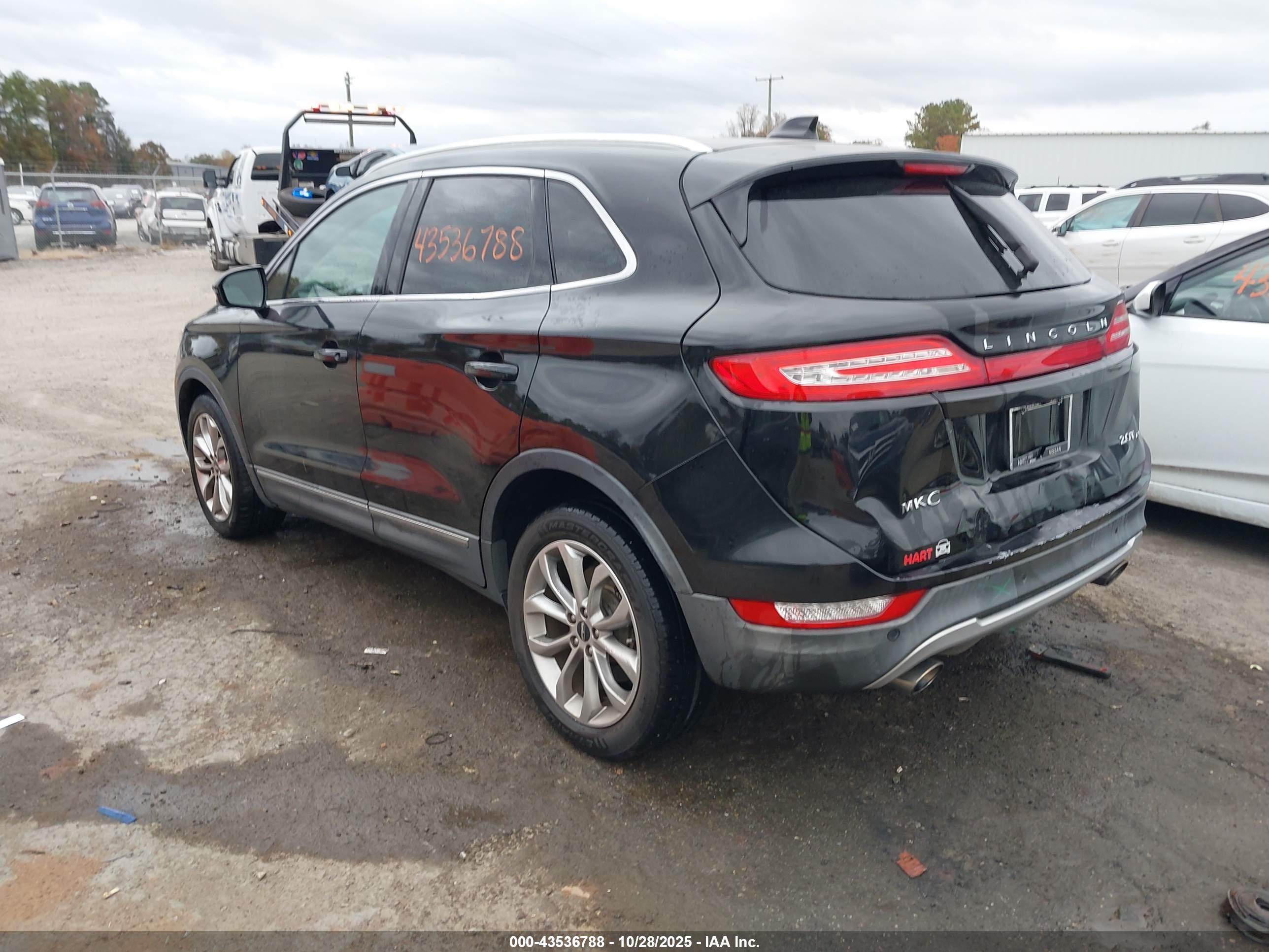 LINCOLN MKC image 3