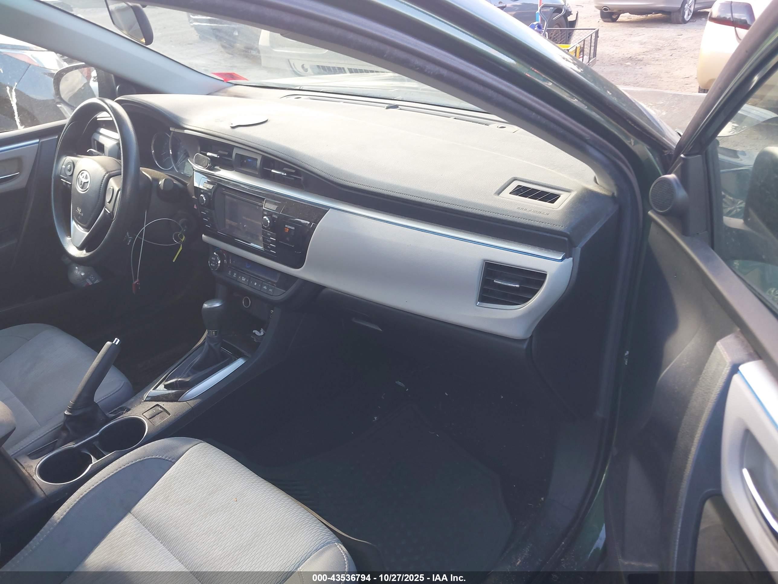 TOYOTA COROLLA image 5
