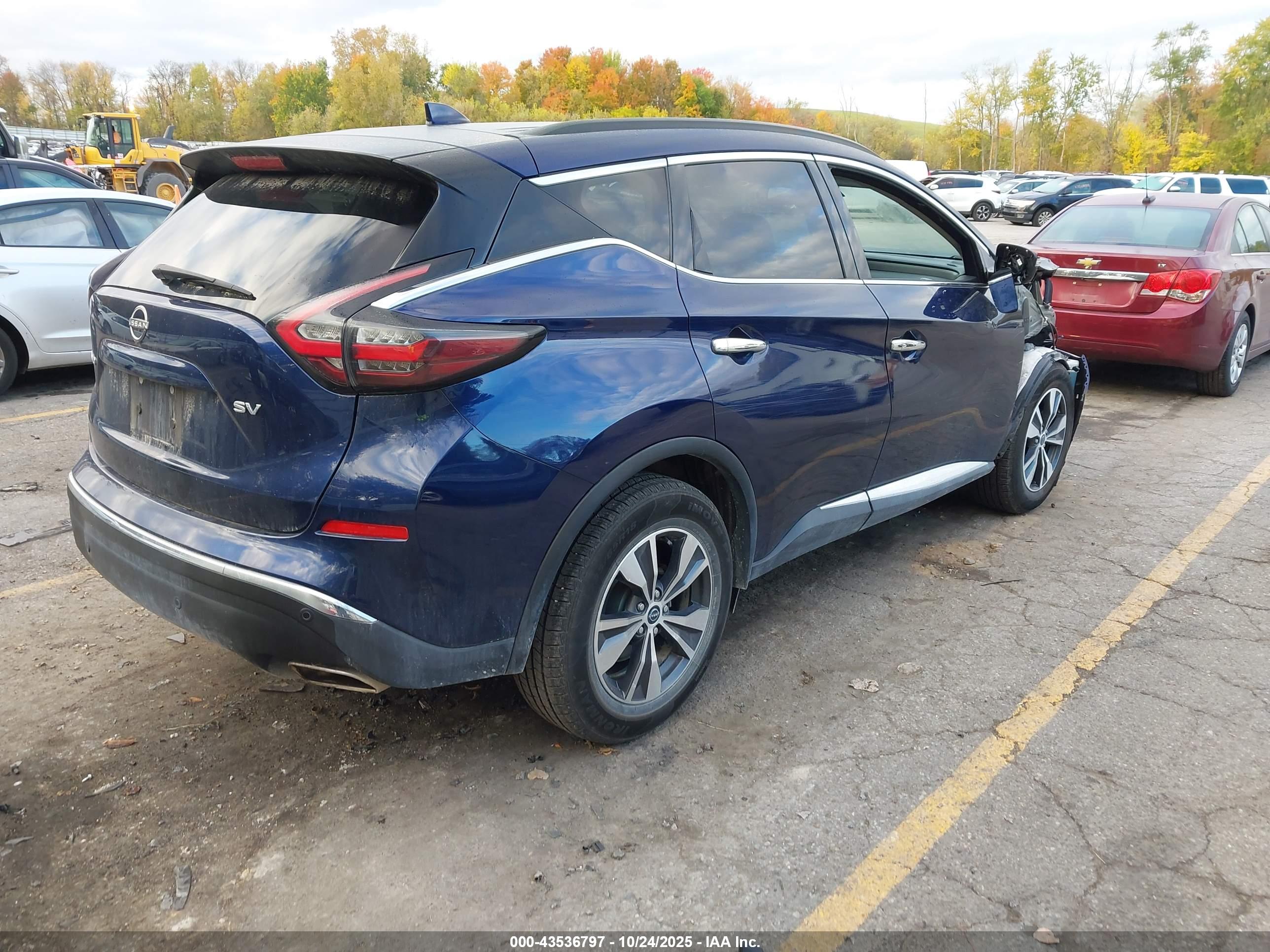 NISSAN MURANO image 4