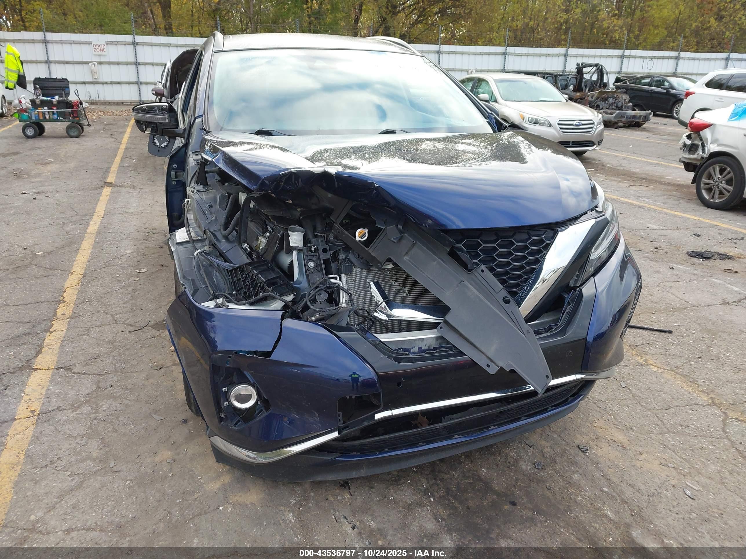 NISSAN MURANO image 6