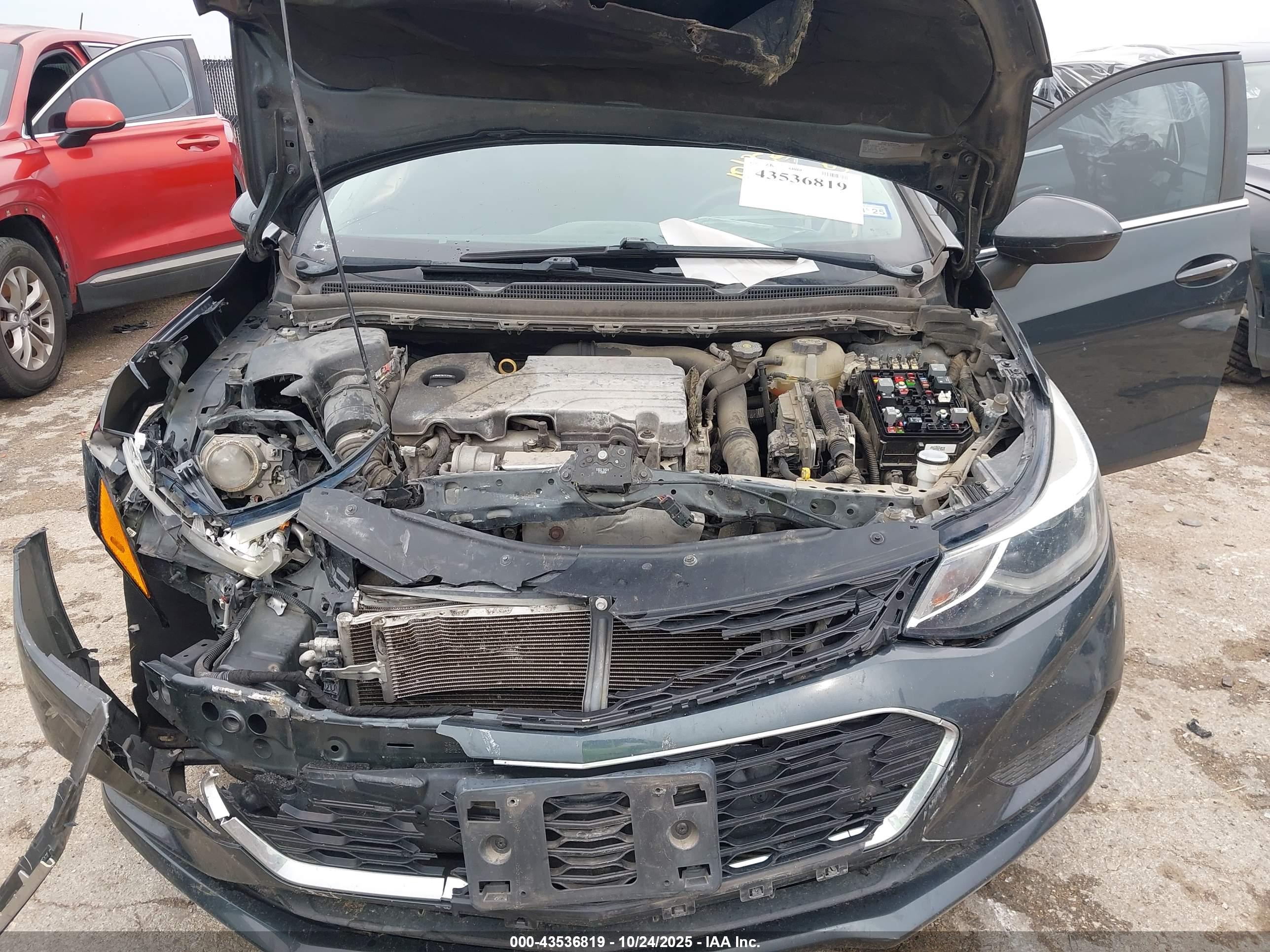 CHEVROLET CRUZE image 10