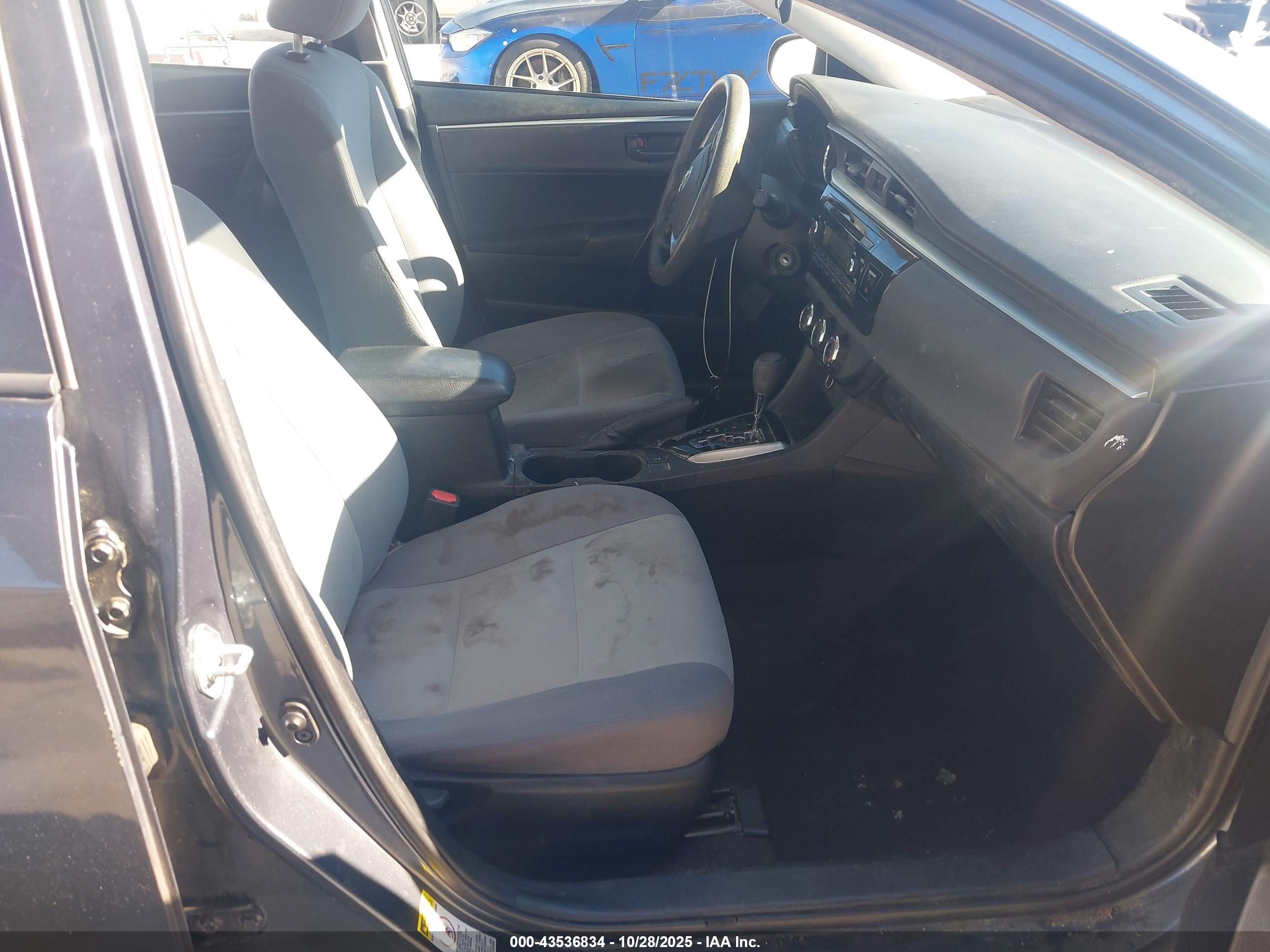 TOYOTA COROLLA image 5