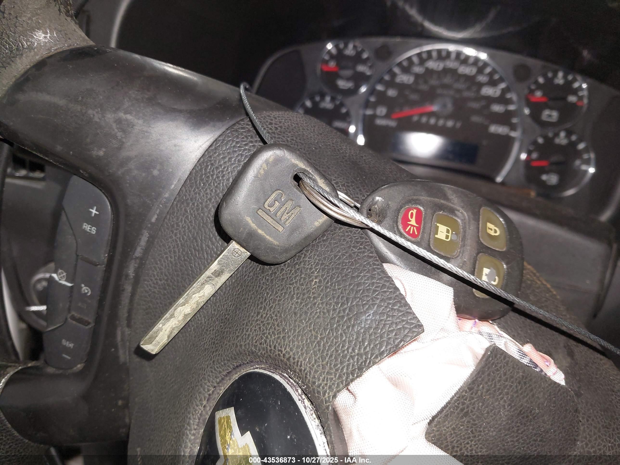CHEVROLET EXPRESS image 11