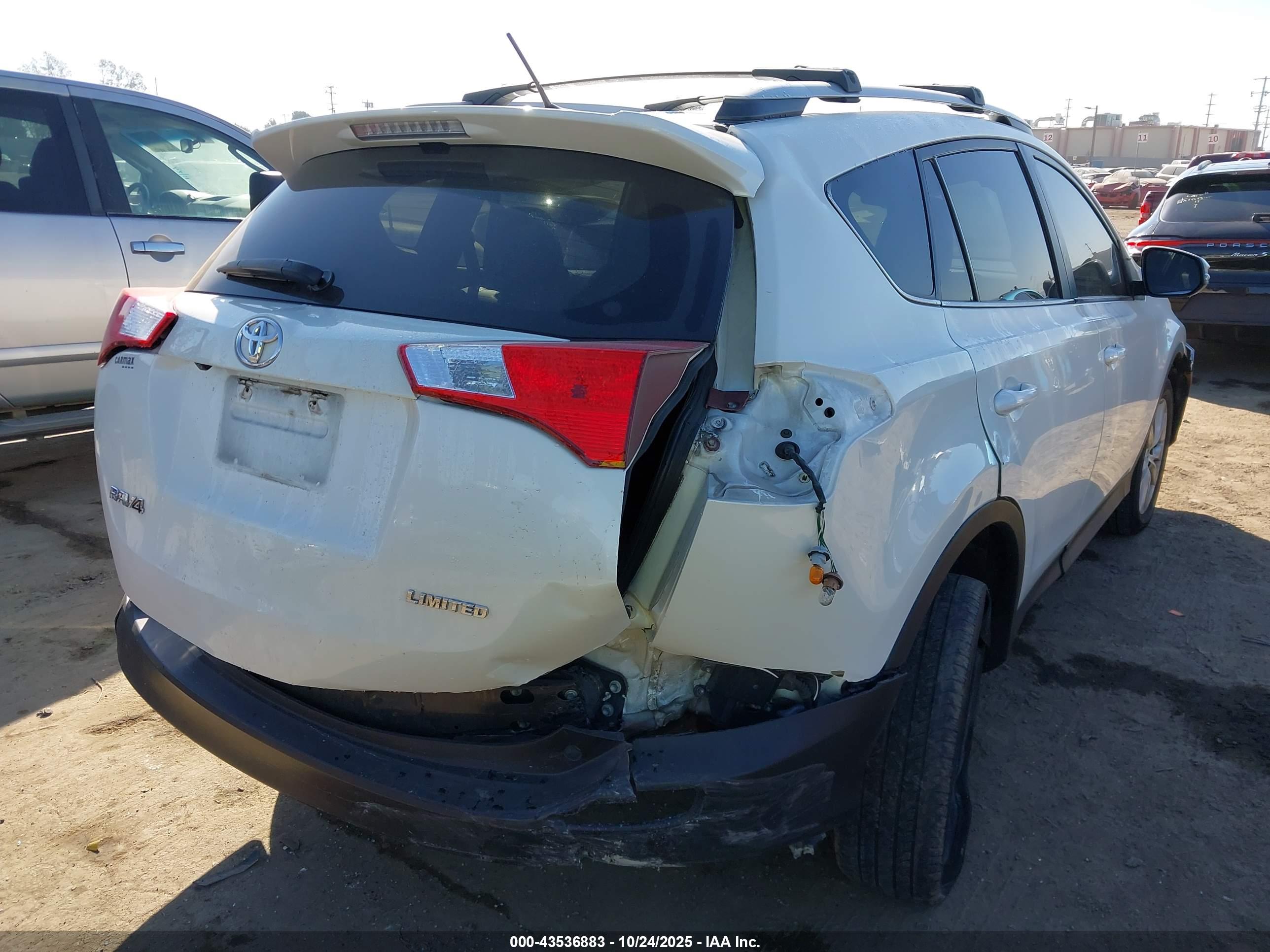 TOYOTA RAV4 image 6