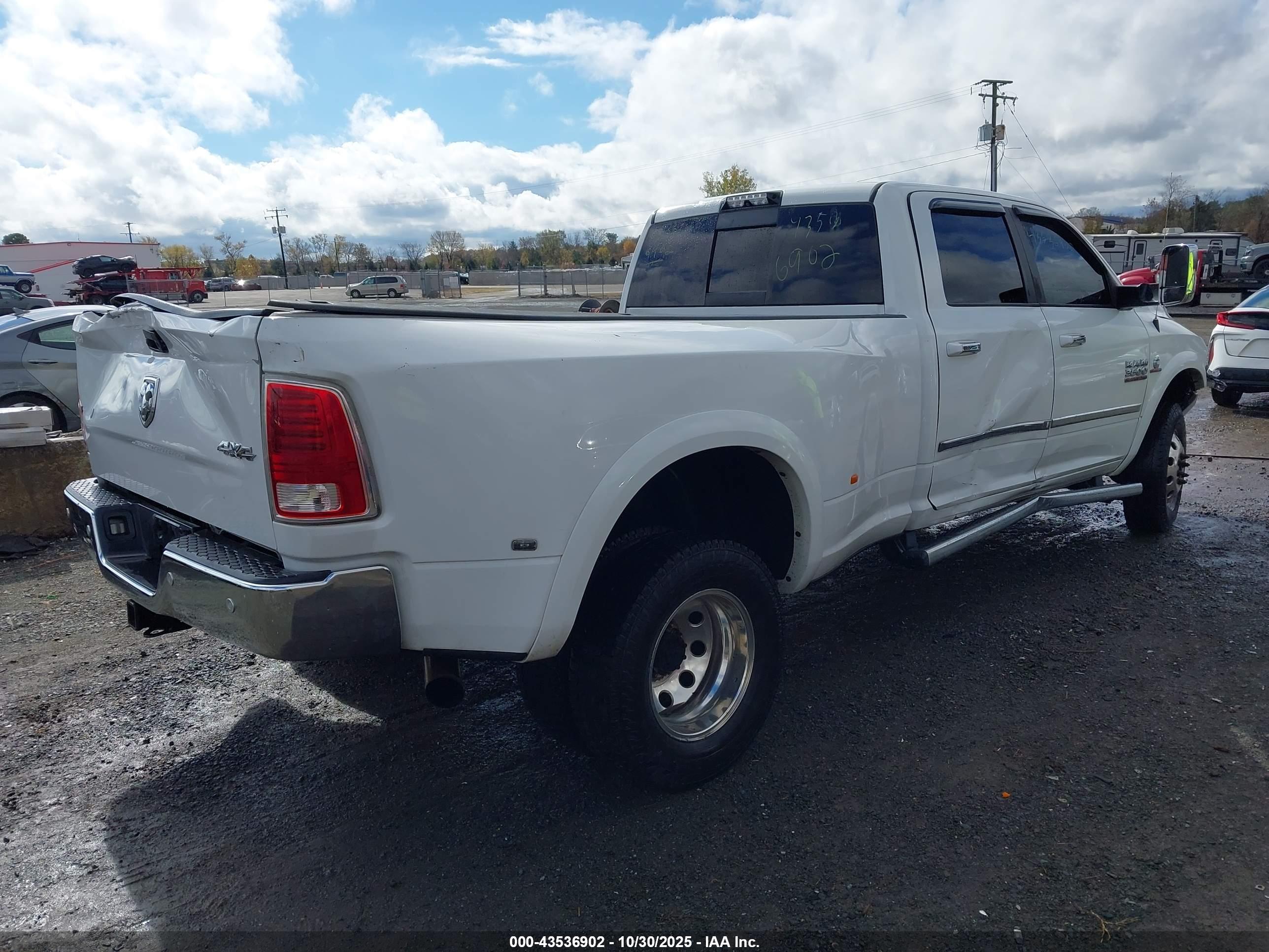 RAM 3500 image 4