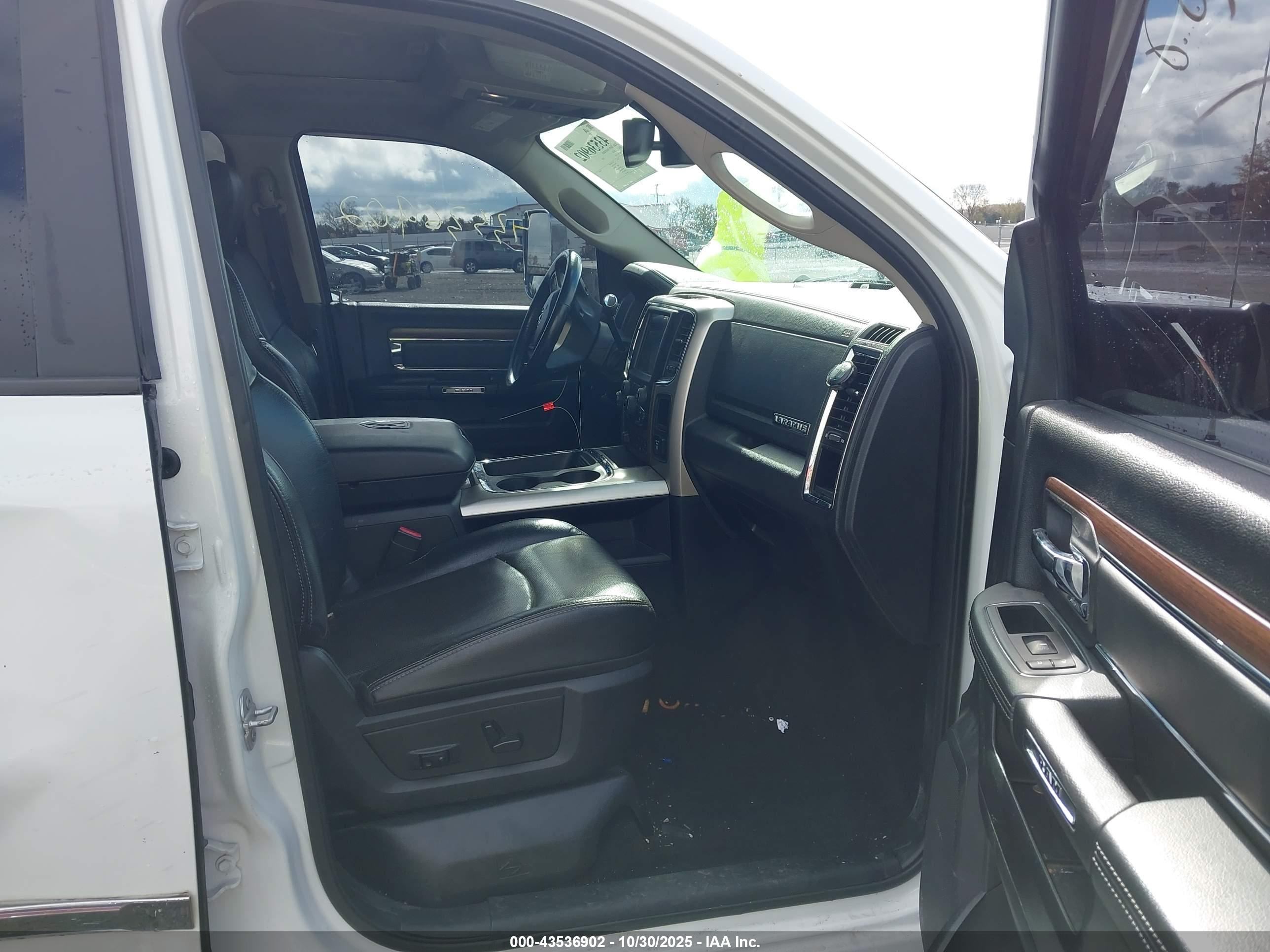 RAM 3500 image 8