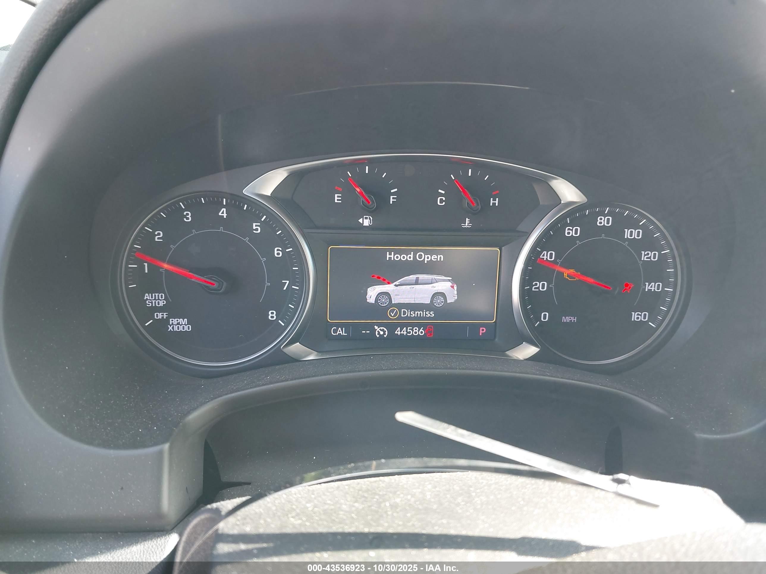 GMC TERRAIN image 7
