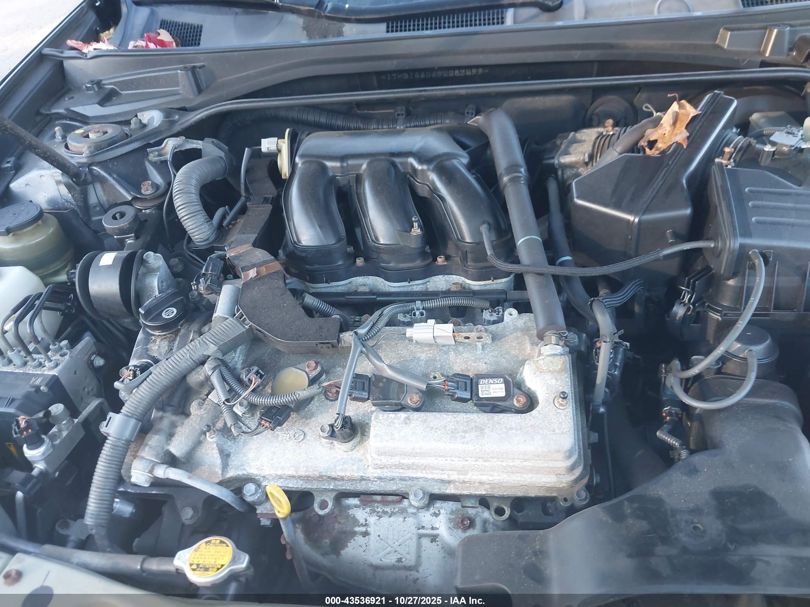 LEXUS ES image 10
