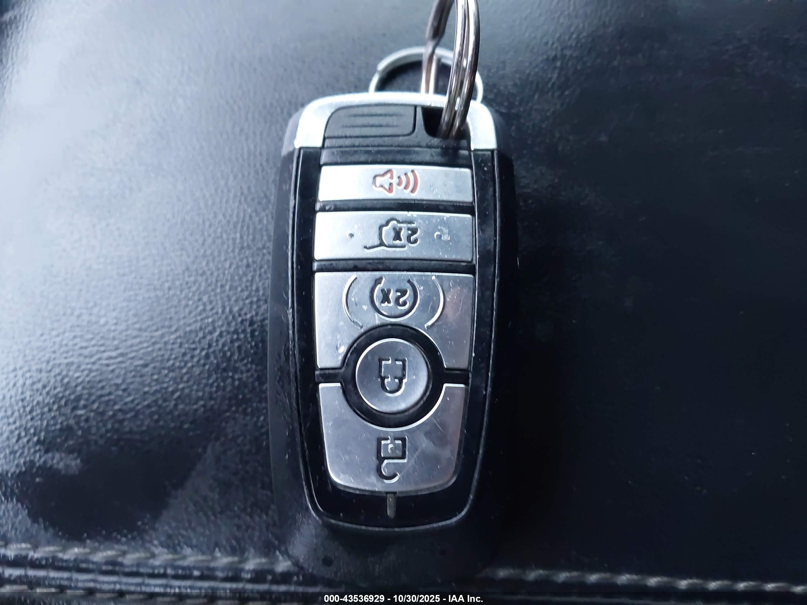 FORD EXPLORER image 11