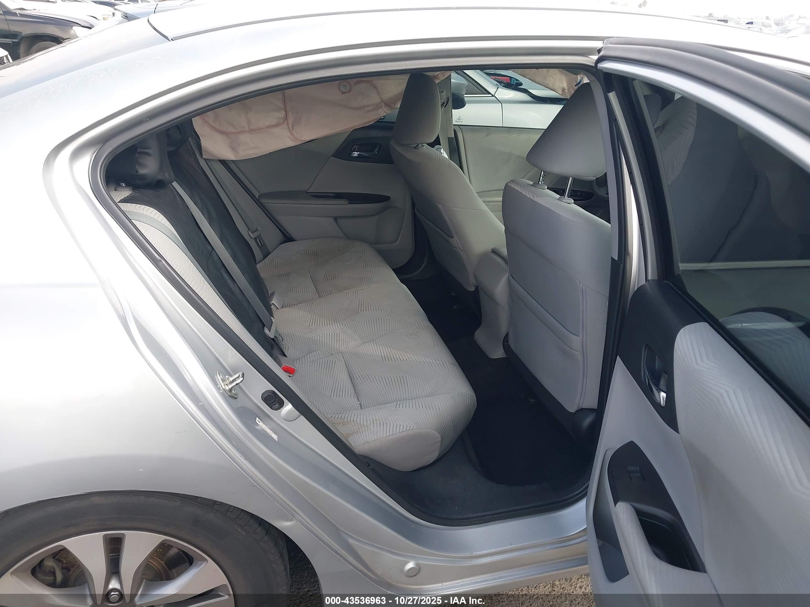 HONDA ACCORD image 8
