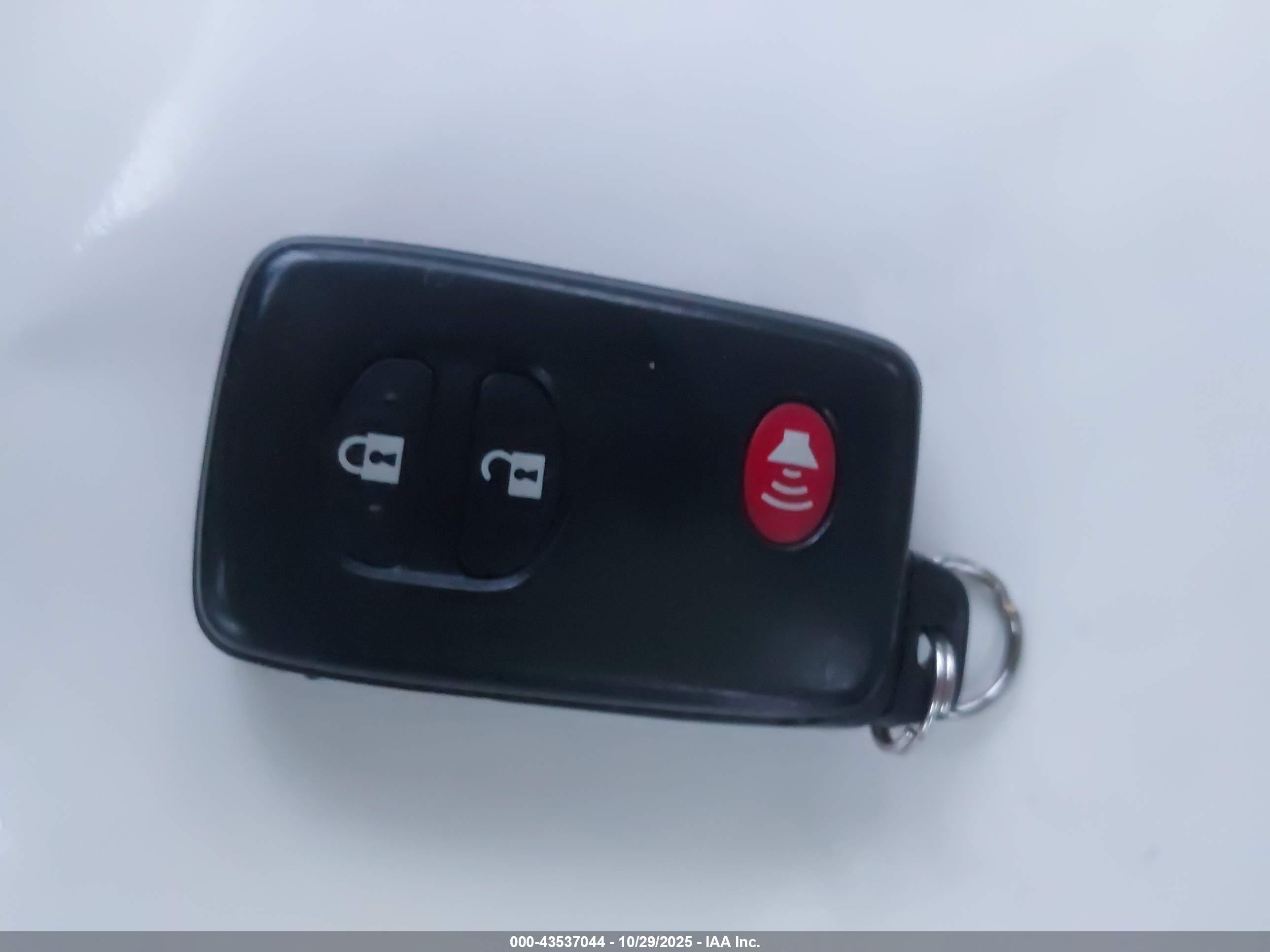 TOYOTA PRIUS image 11