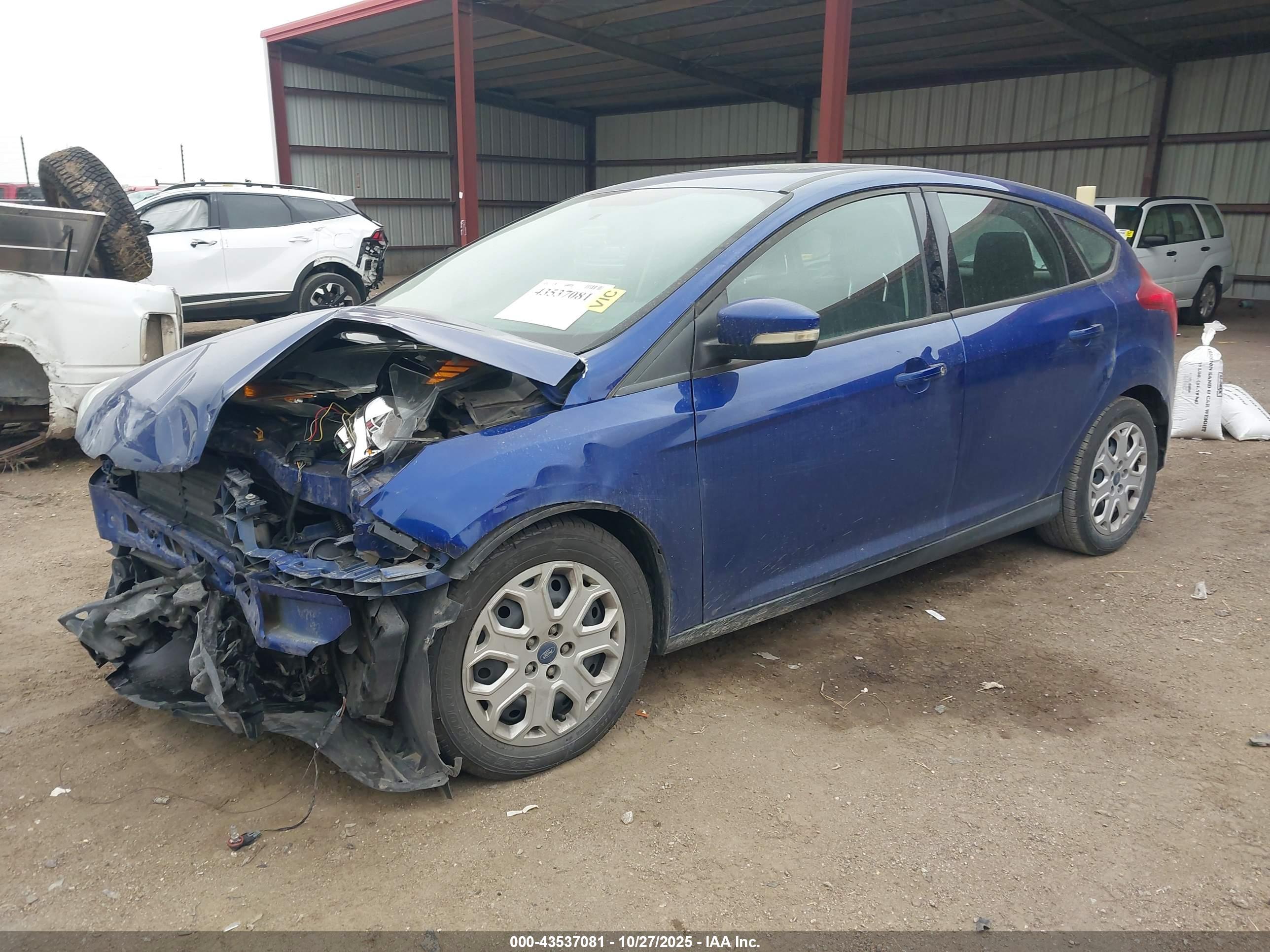FORD FOCUS image 2