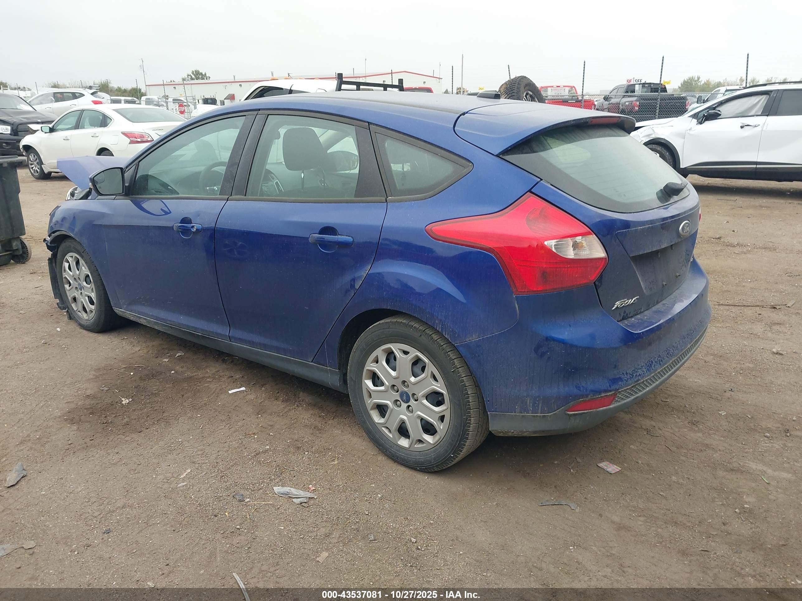 FORD FOCUS image 3