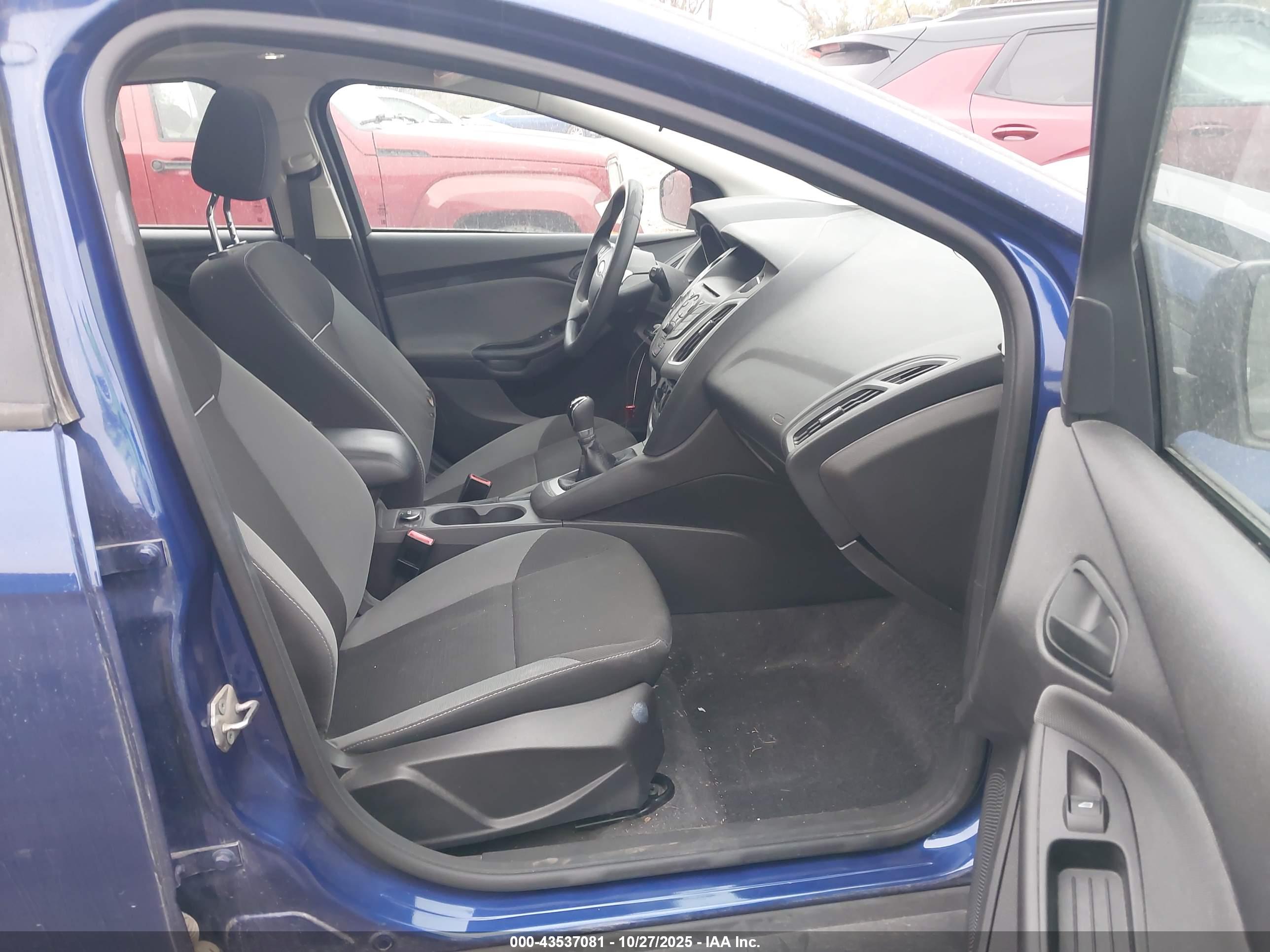 FORD FOCUS image 5