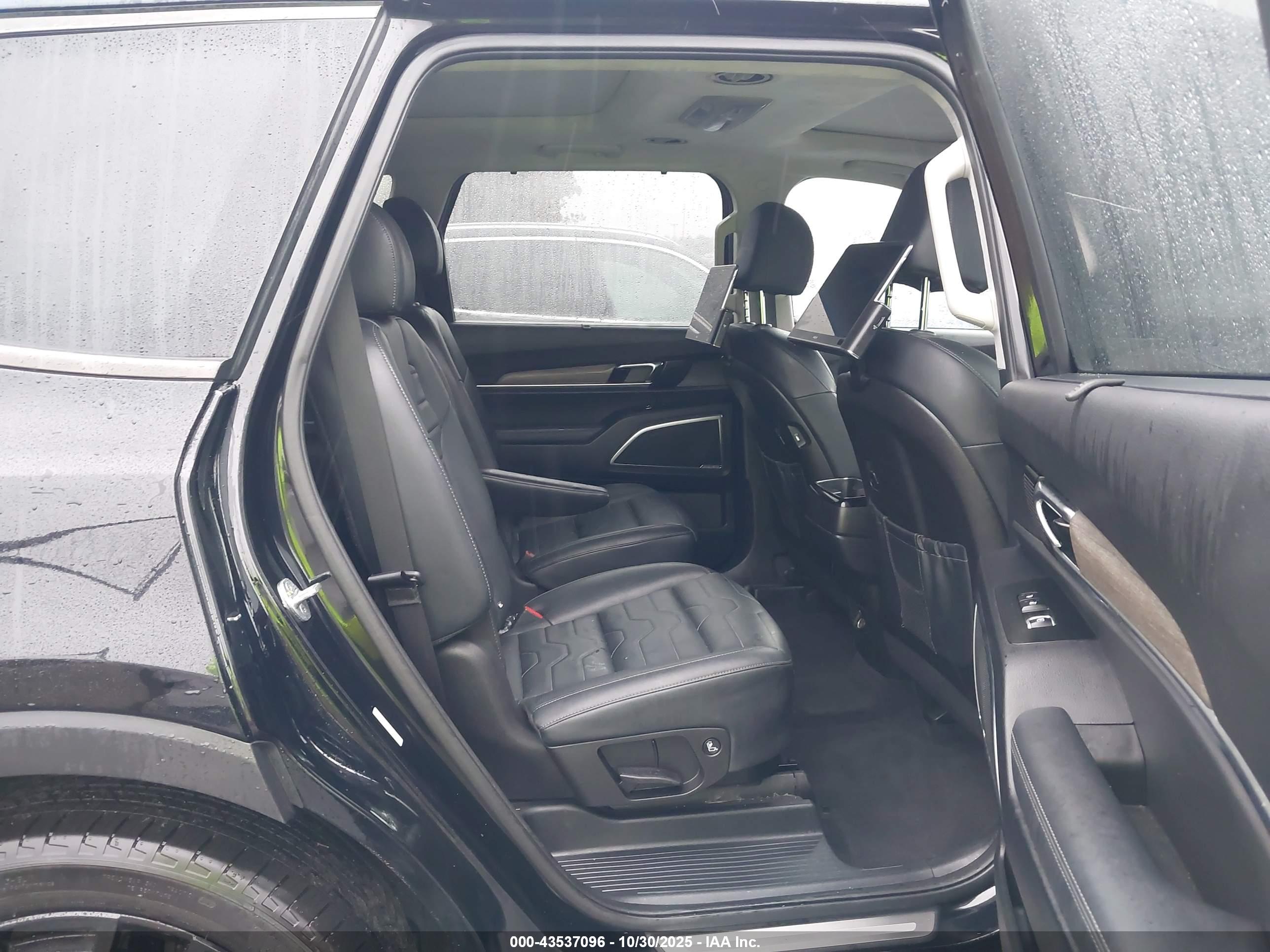KIA TELLURIDE image 8