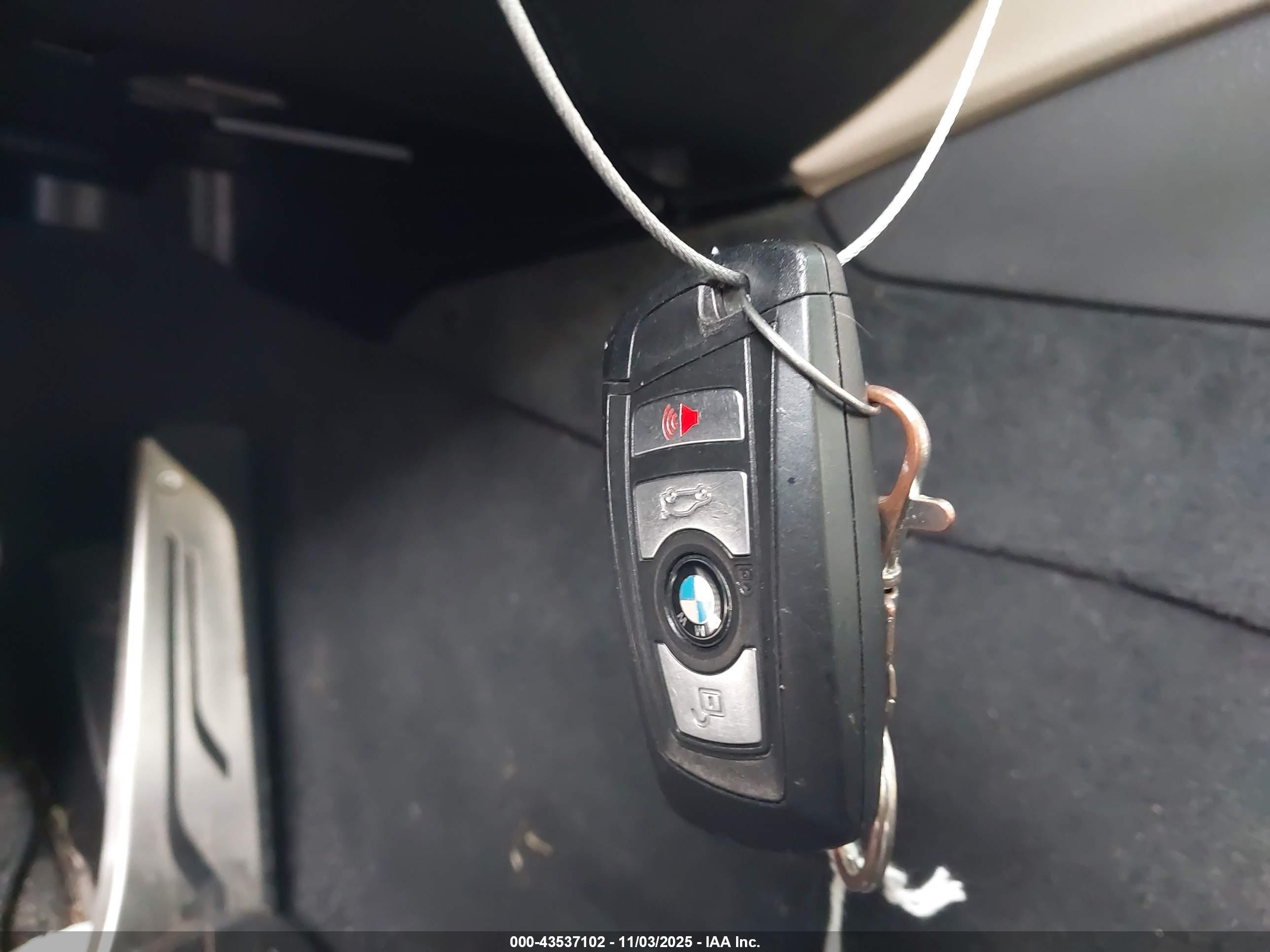 BMW 550I image 11