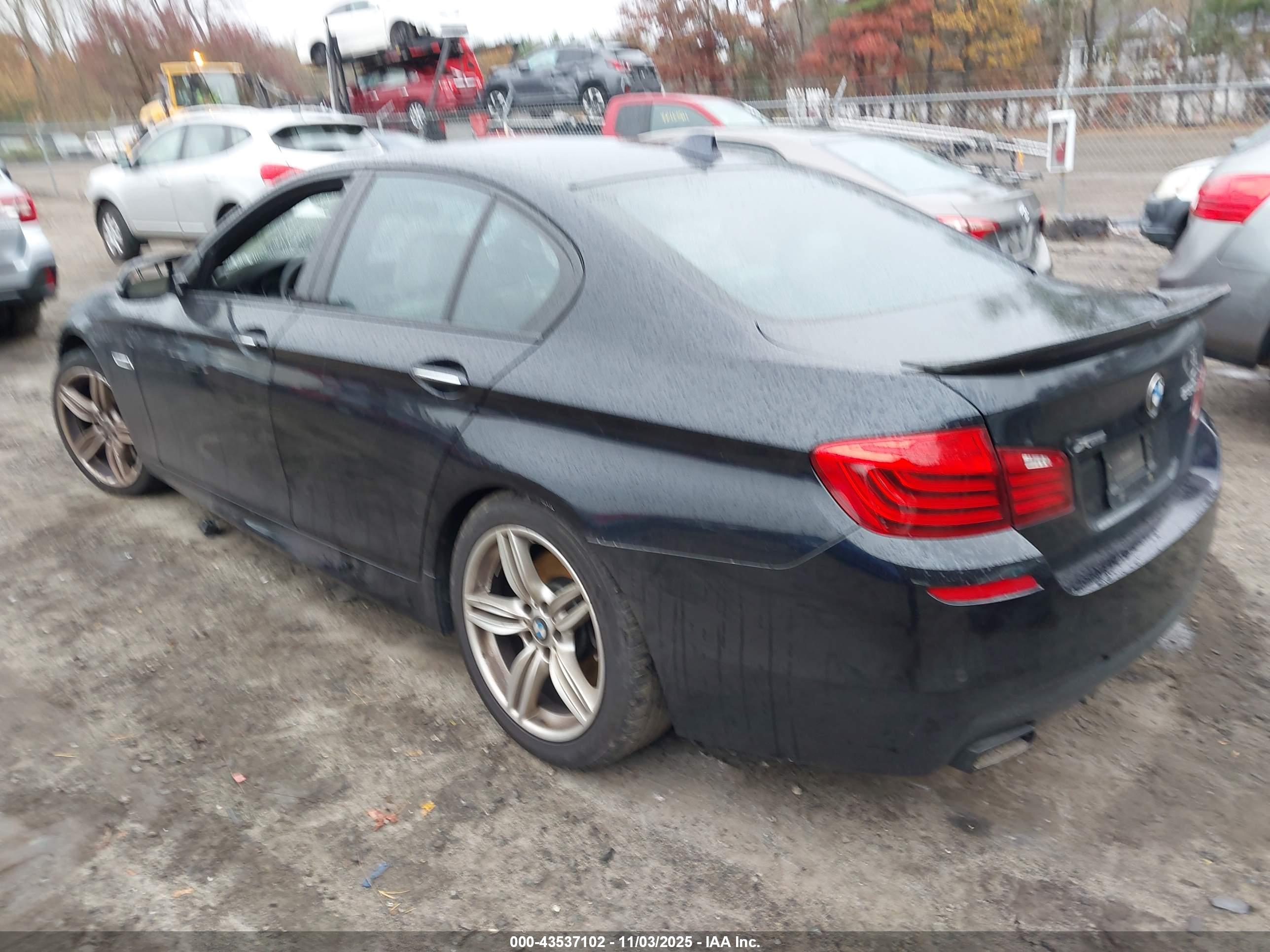 BMW 550I image 3