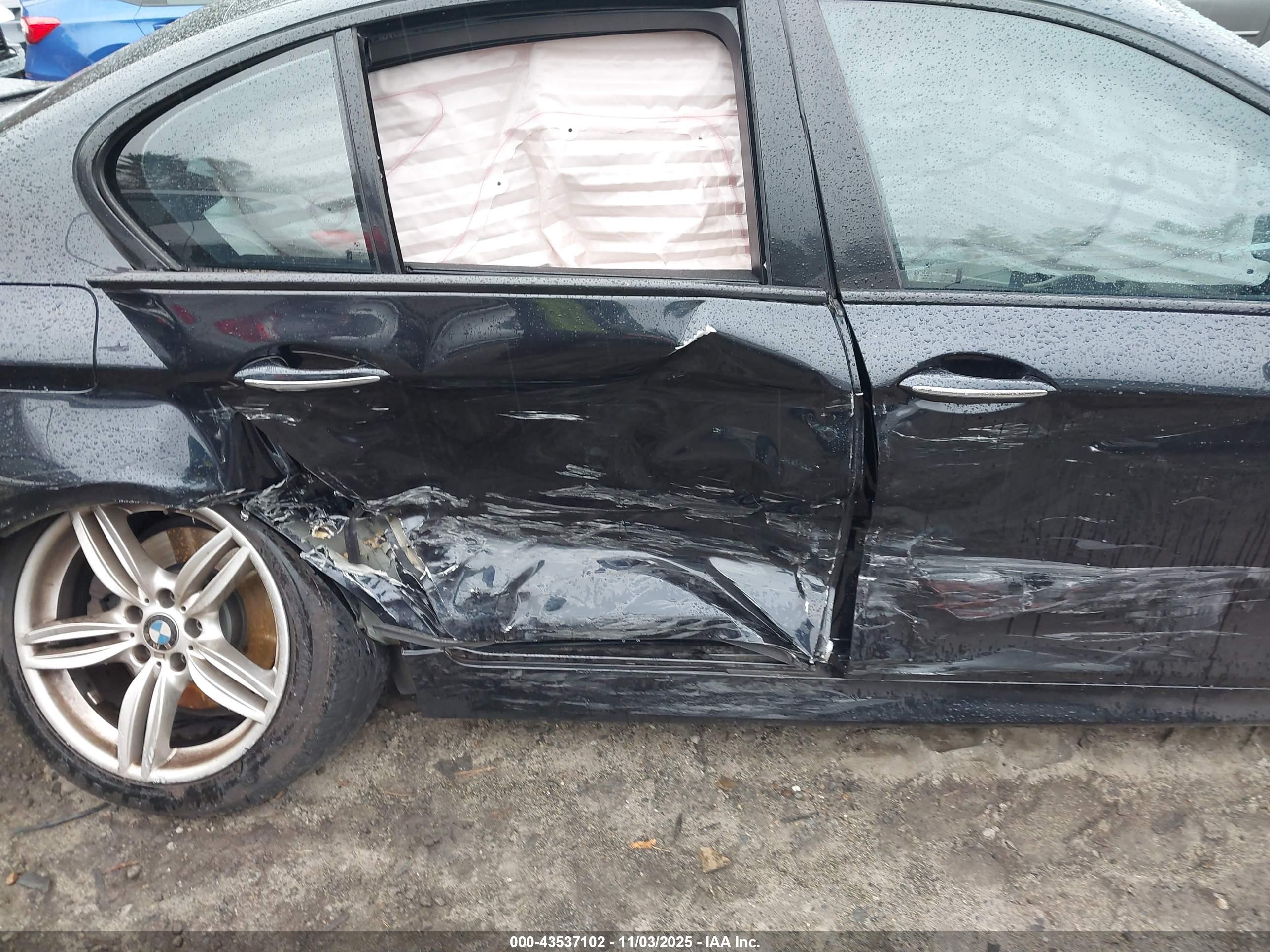 BMW 550I image 6