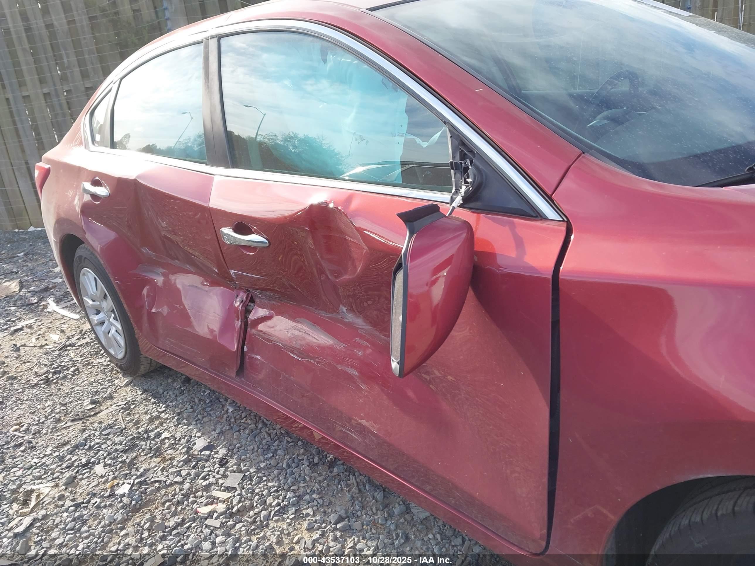 NISSAN ALTIMA image 6