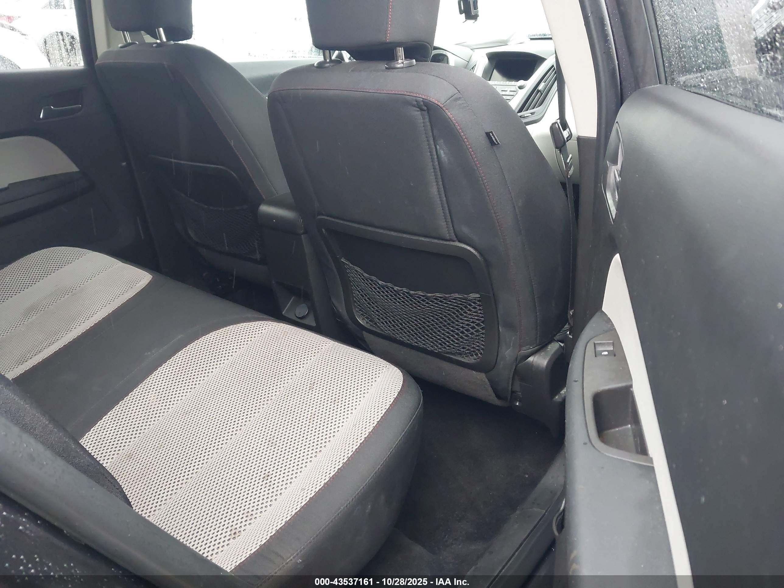 CHEVROLET EQUINOX image 8
