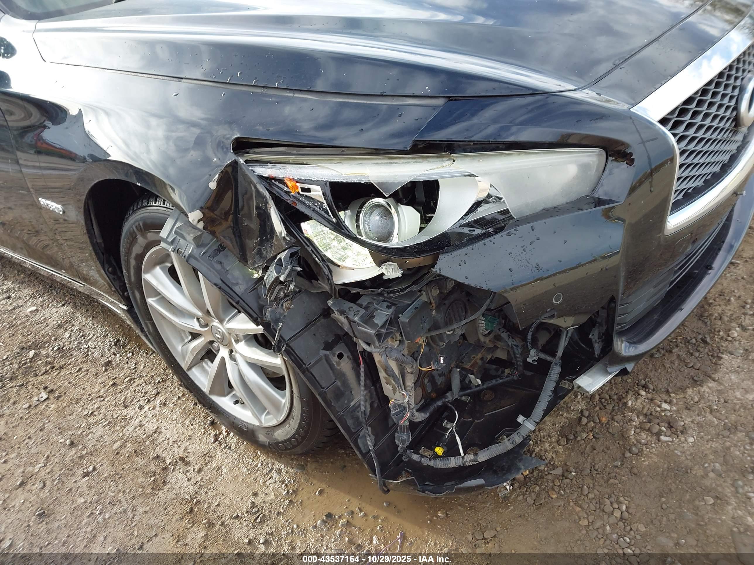 INFINITI Q50 image 6