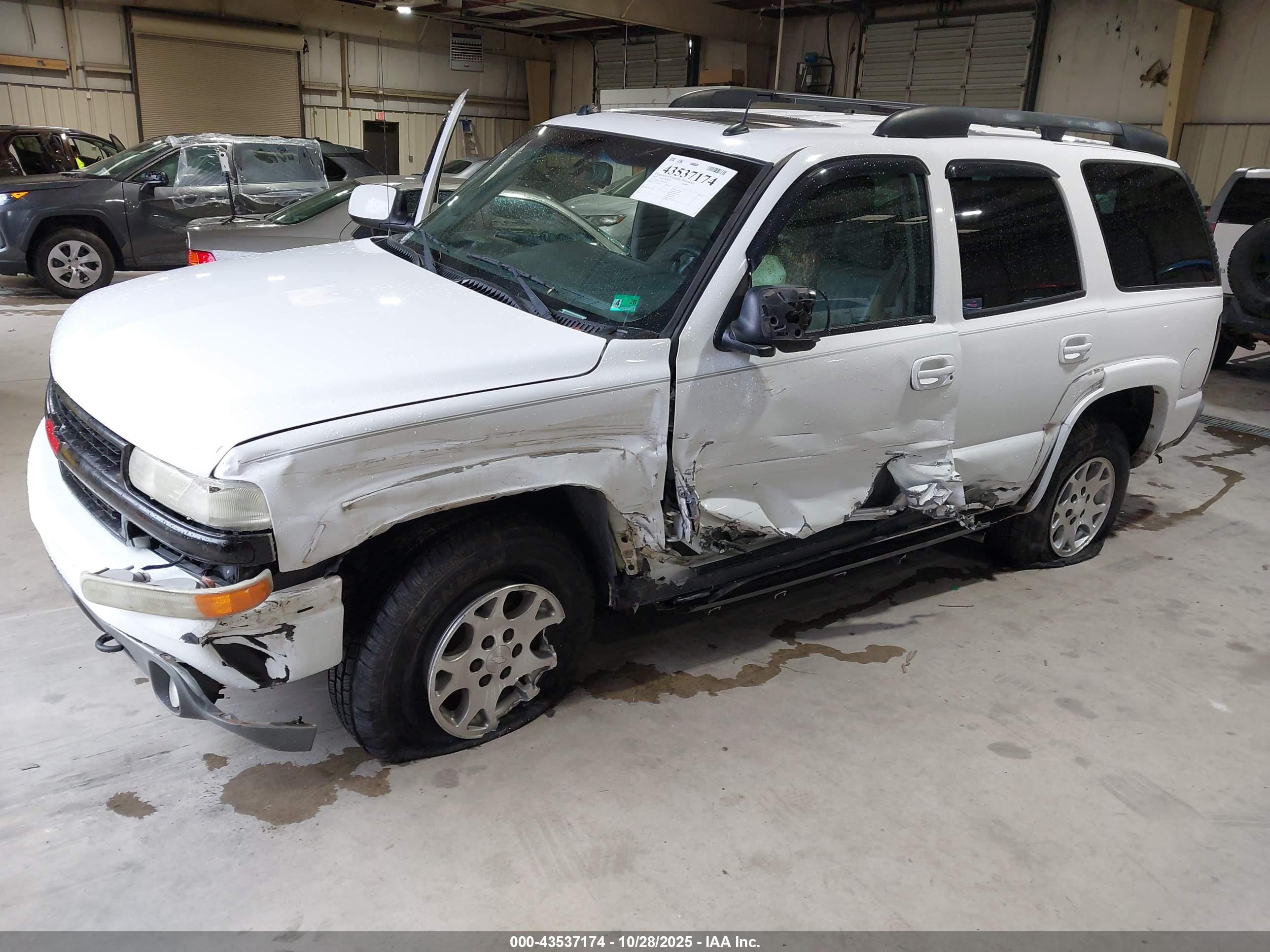 CHEVROLET TAHOE image 2