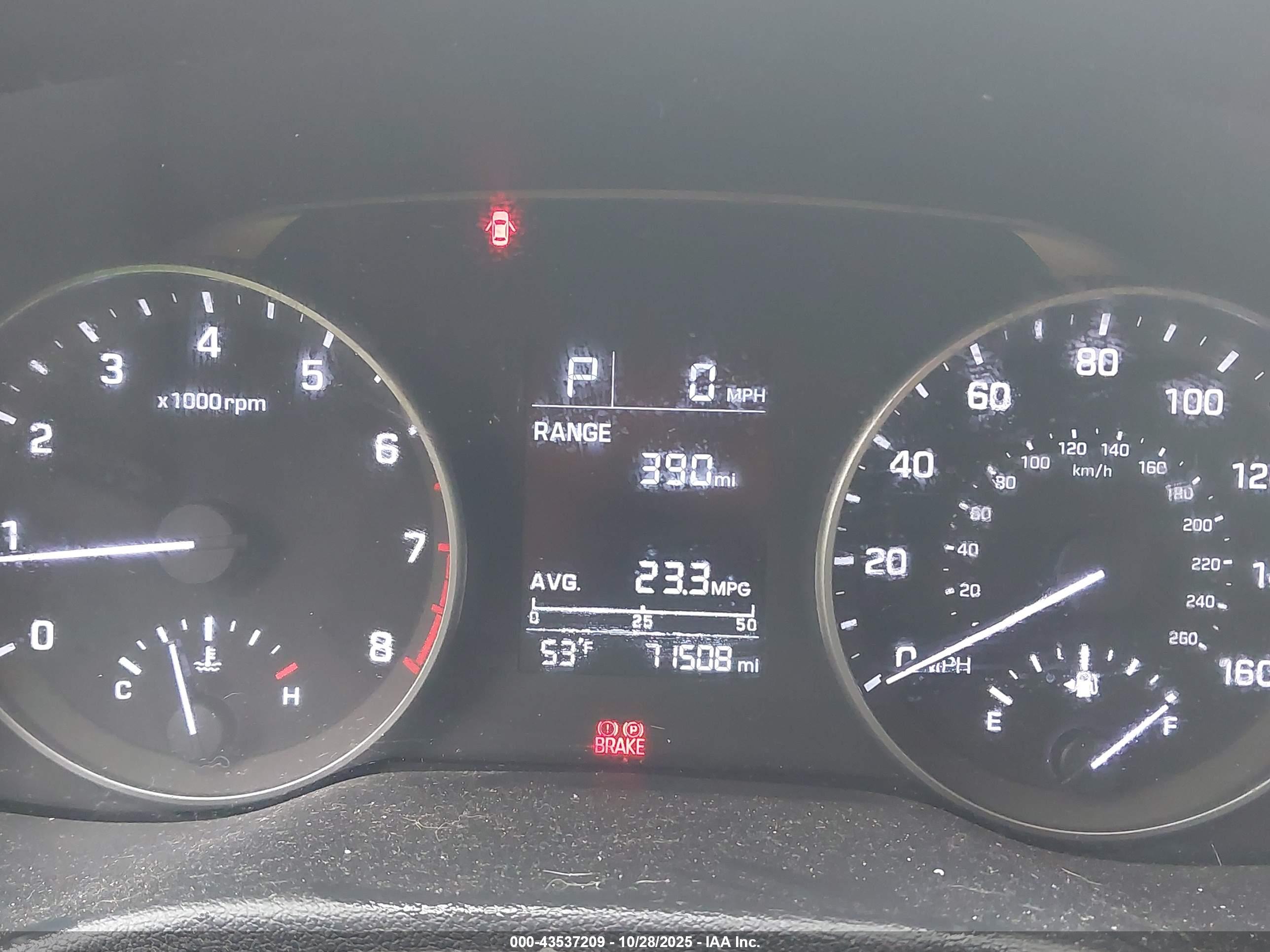 HYUNDAI ELANTRA image 7
