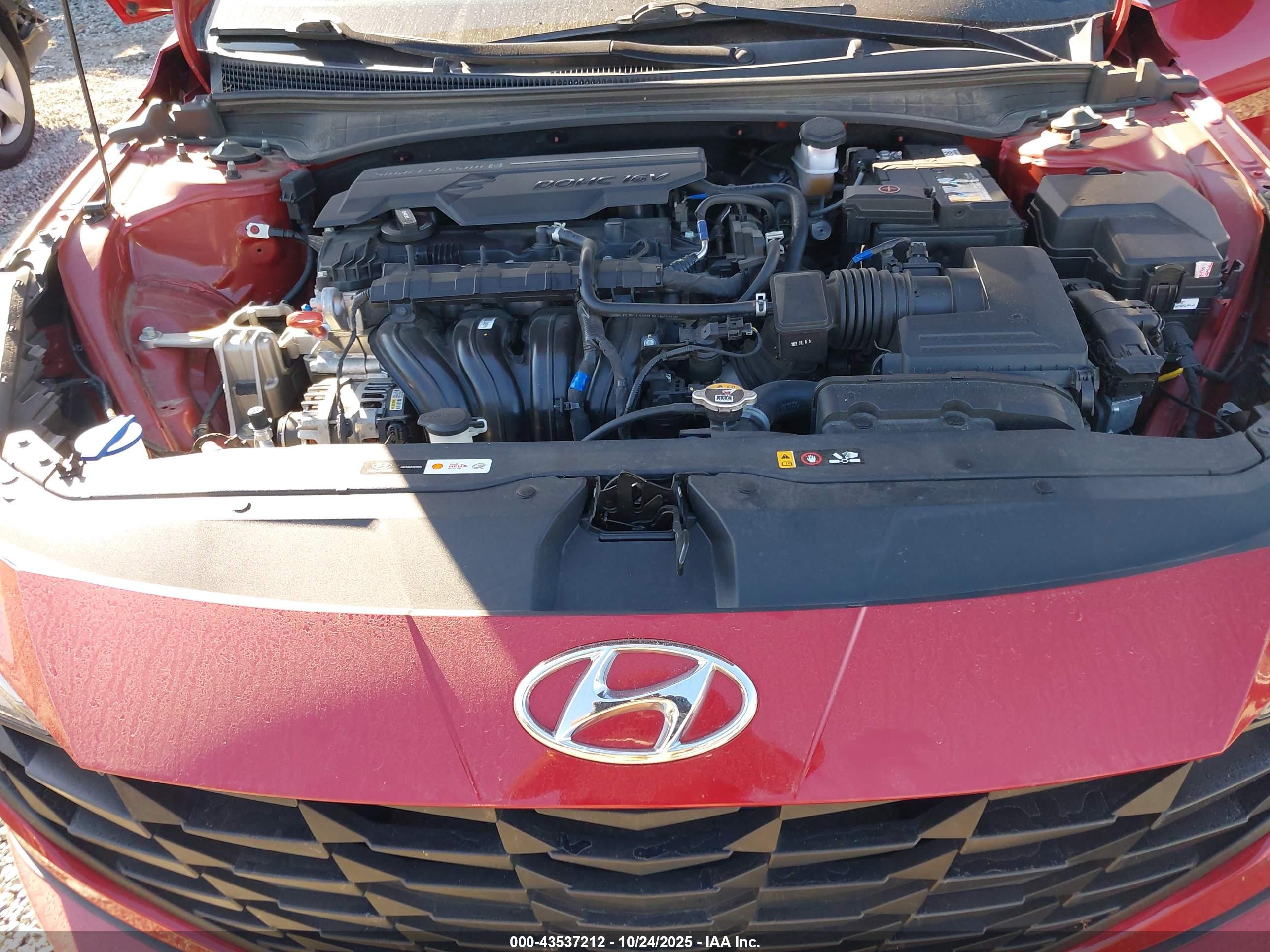 HYUNDAI ELANTRA image 10