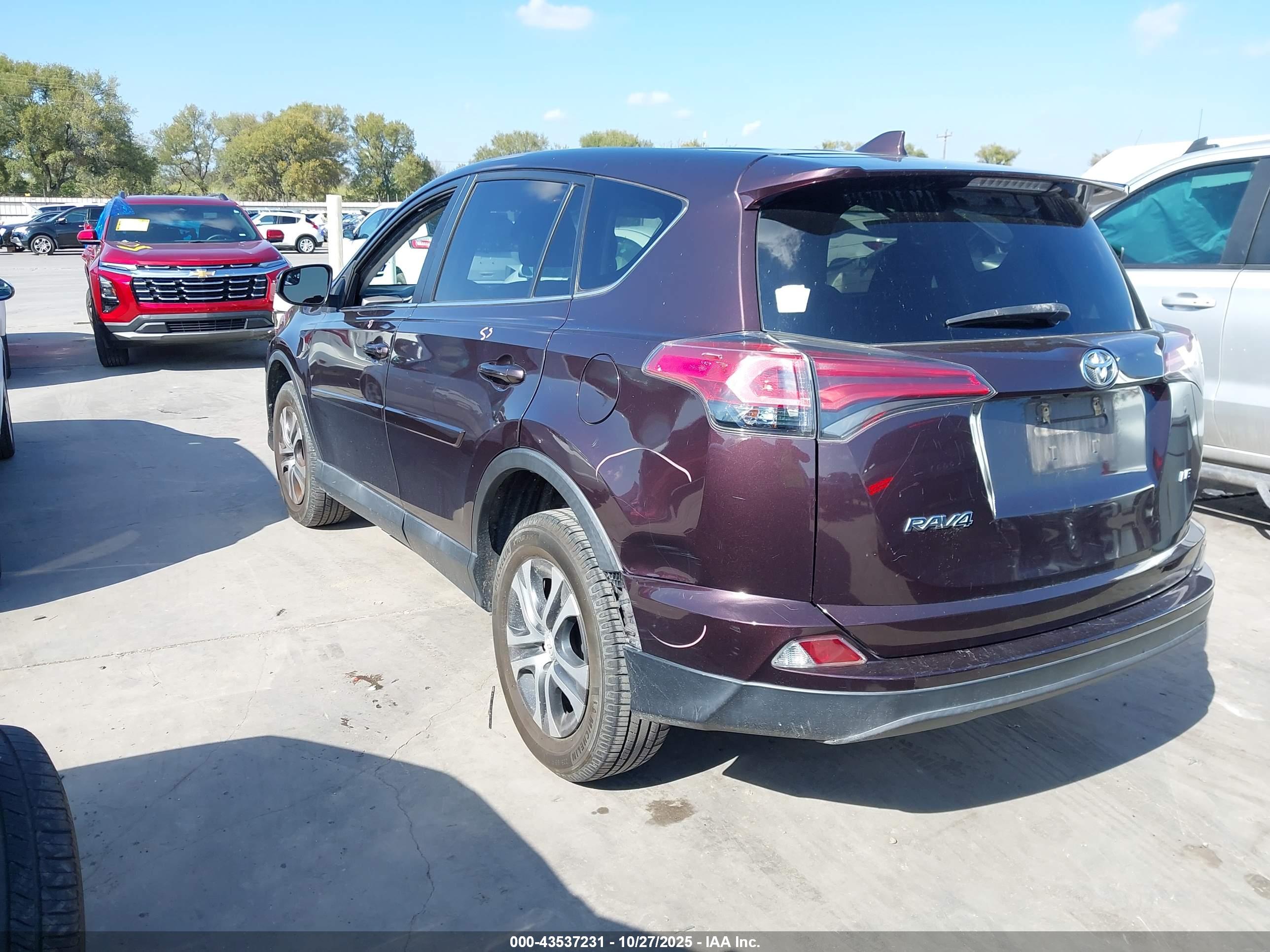 TOYOTA RAV4 image 3