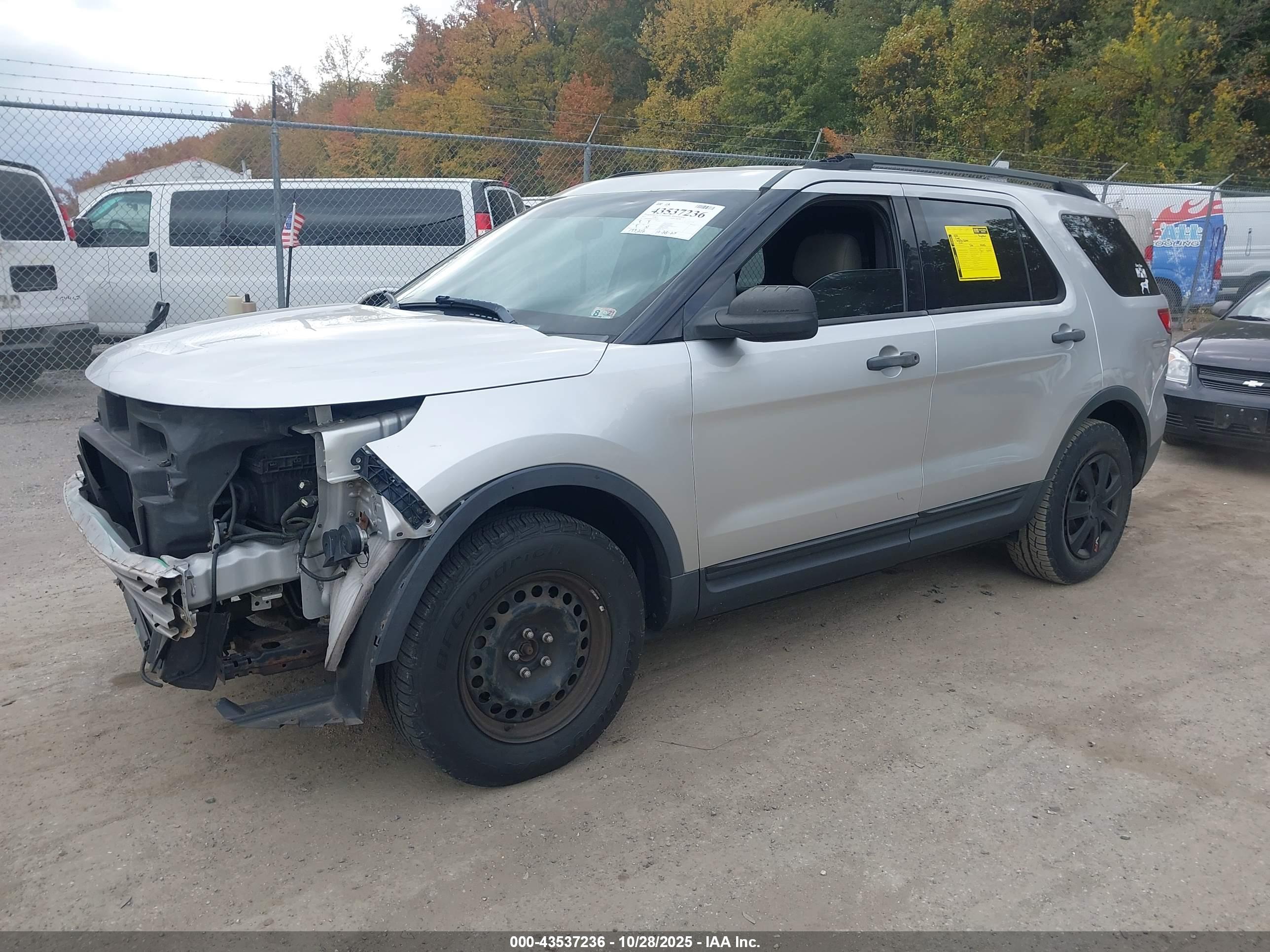 FORD EXPLORER image 2