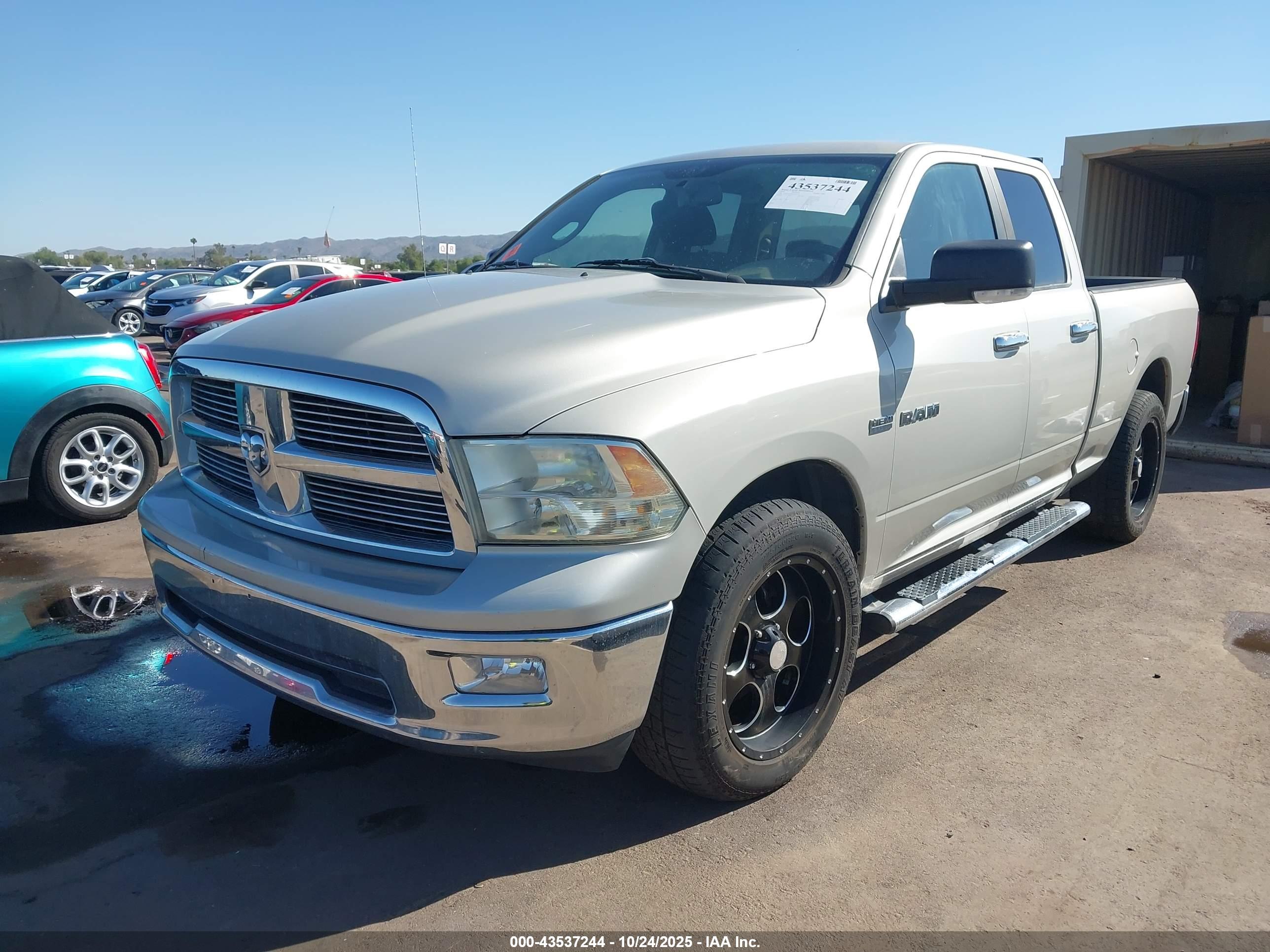 DODGE RAM image 2